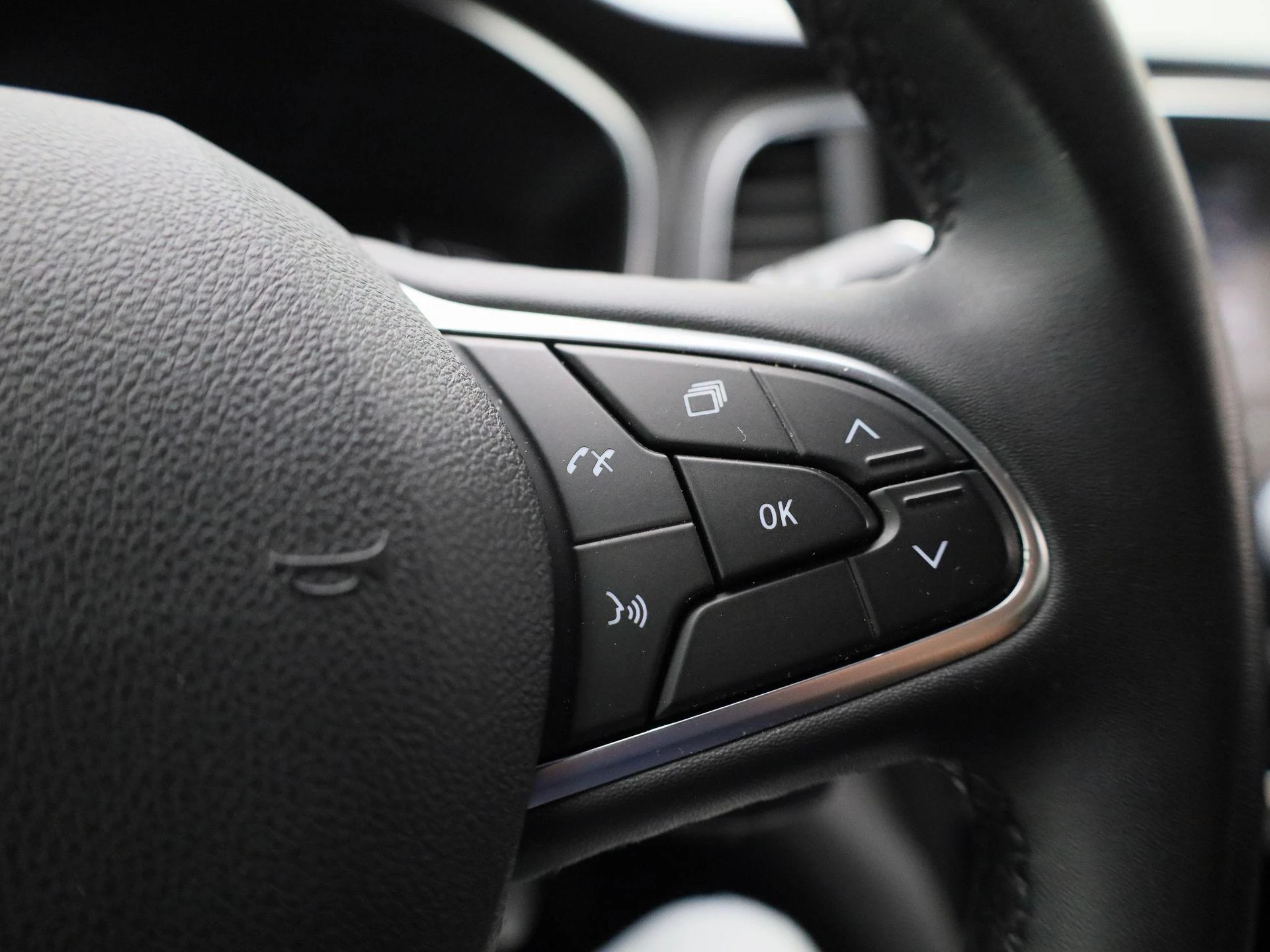 Renault-Mégane Grand Tour-image-20