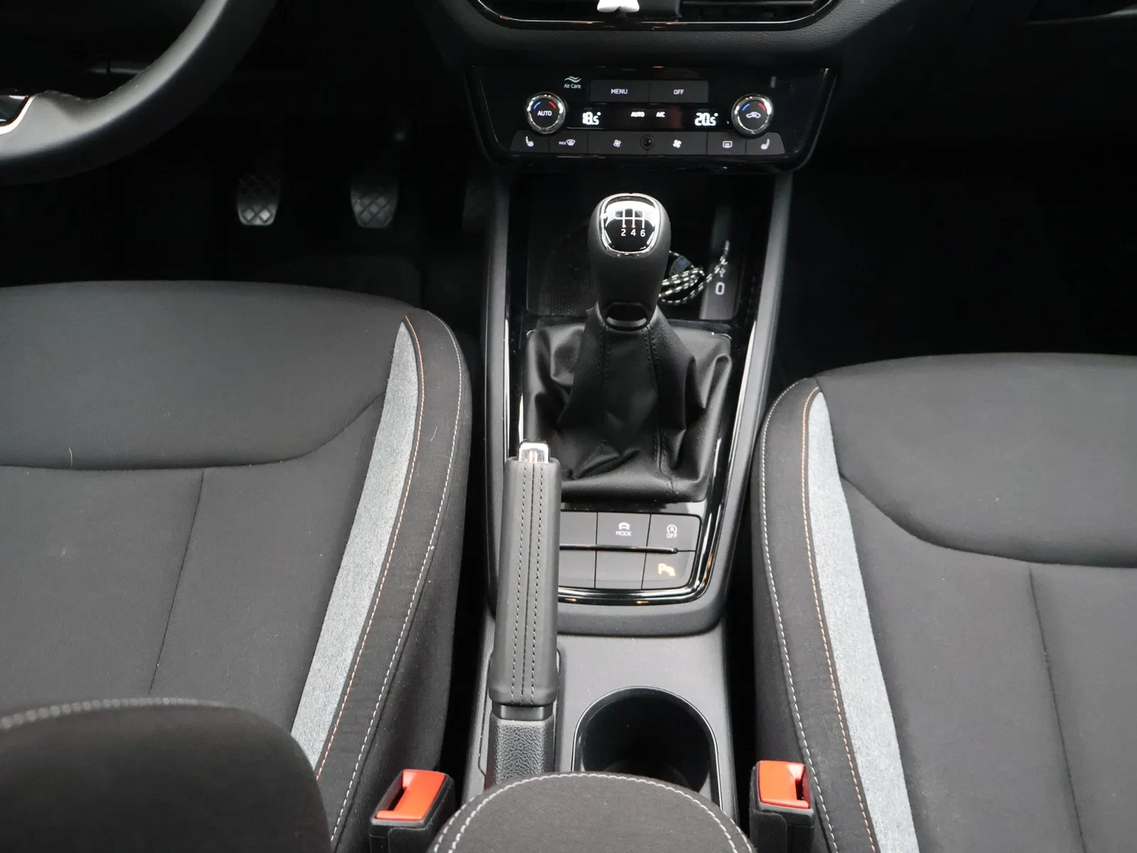 Škoda Kamiq Kamiq Family 1.0TSI 116PK *DEMO*CAMERA*VIRTUAL COCKPIT*PDC*ACC*APP-CONNECT*...*