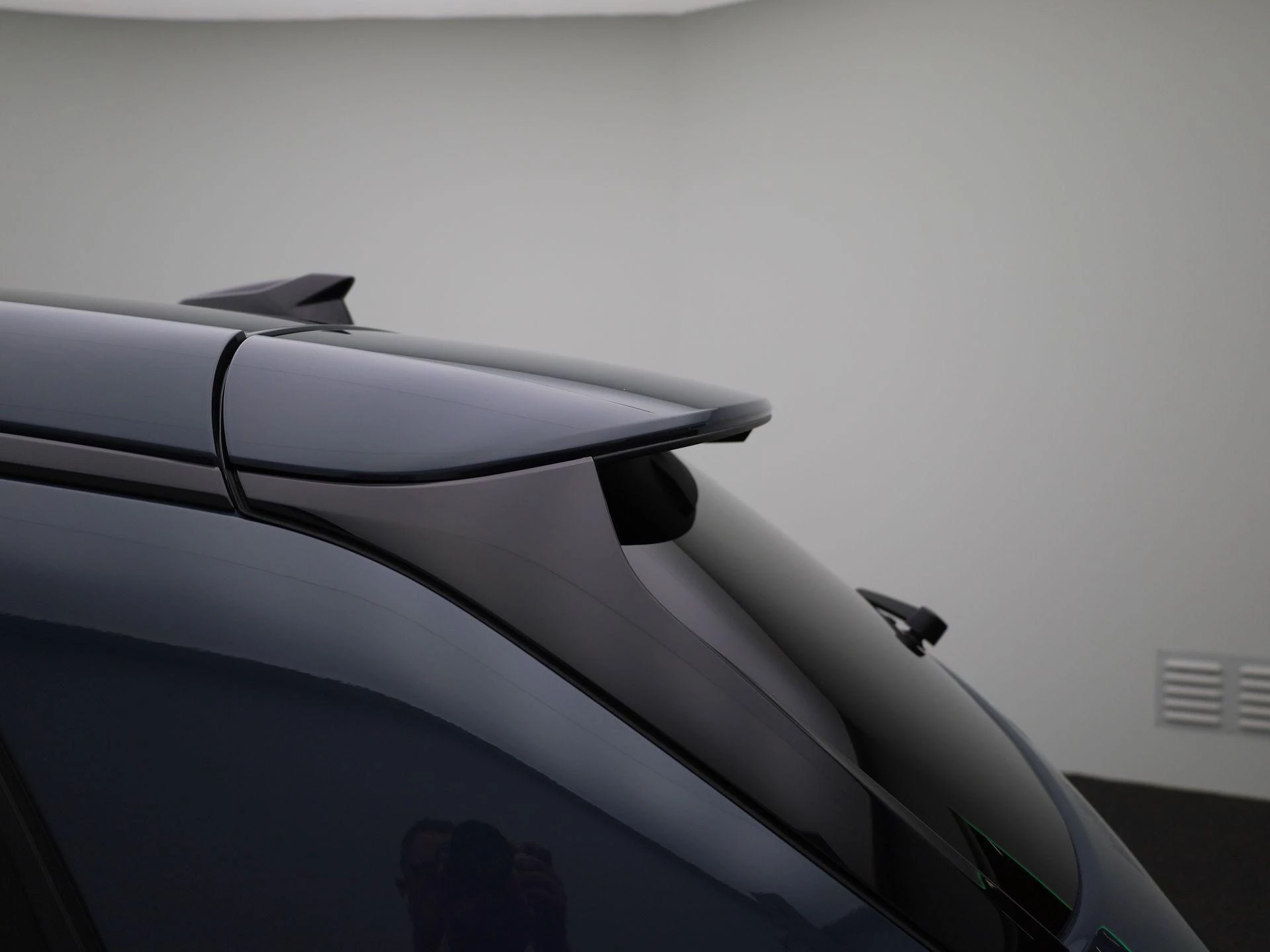 Audi-Q6 e-tron-image-52