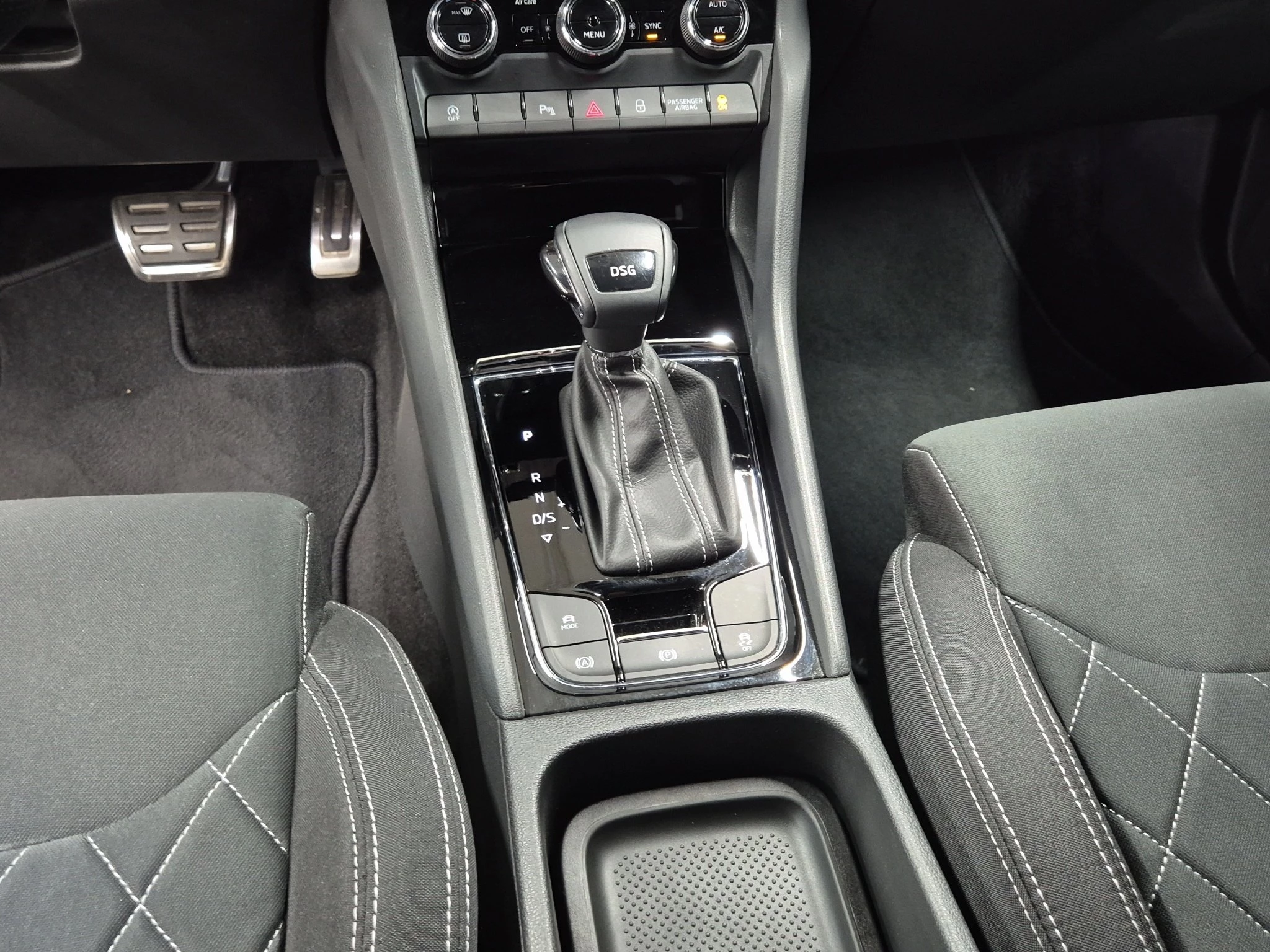 Škoda Karoq 1.5 TSI ACT Sportline OPF (EURO 6d)