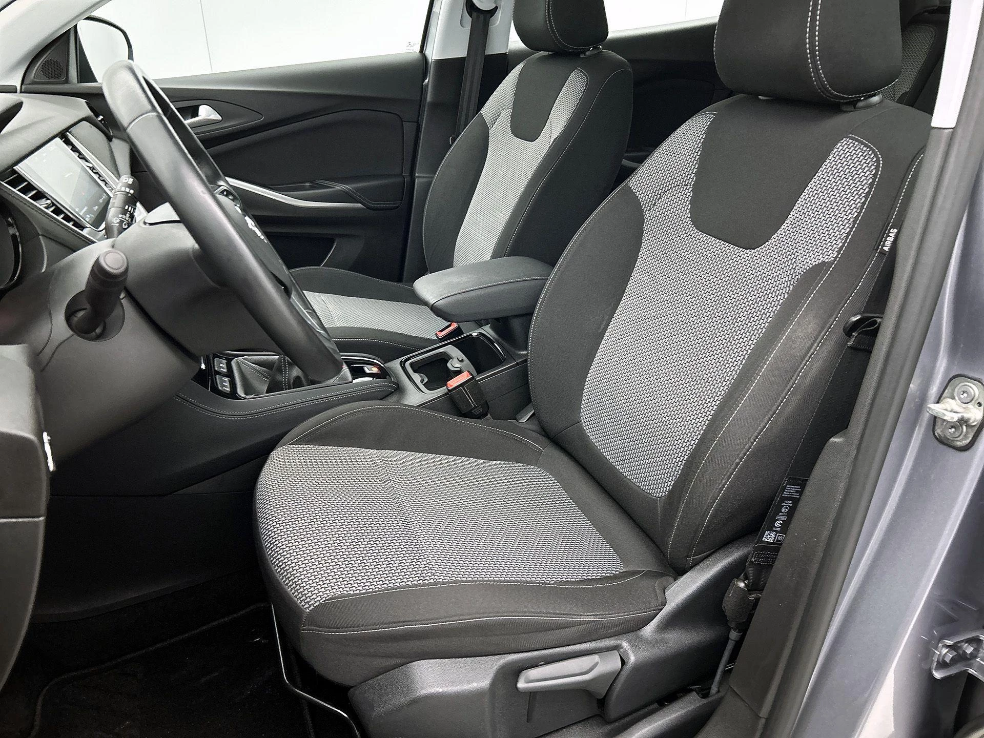 Opel-Grandland X-image-34