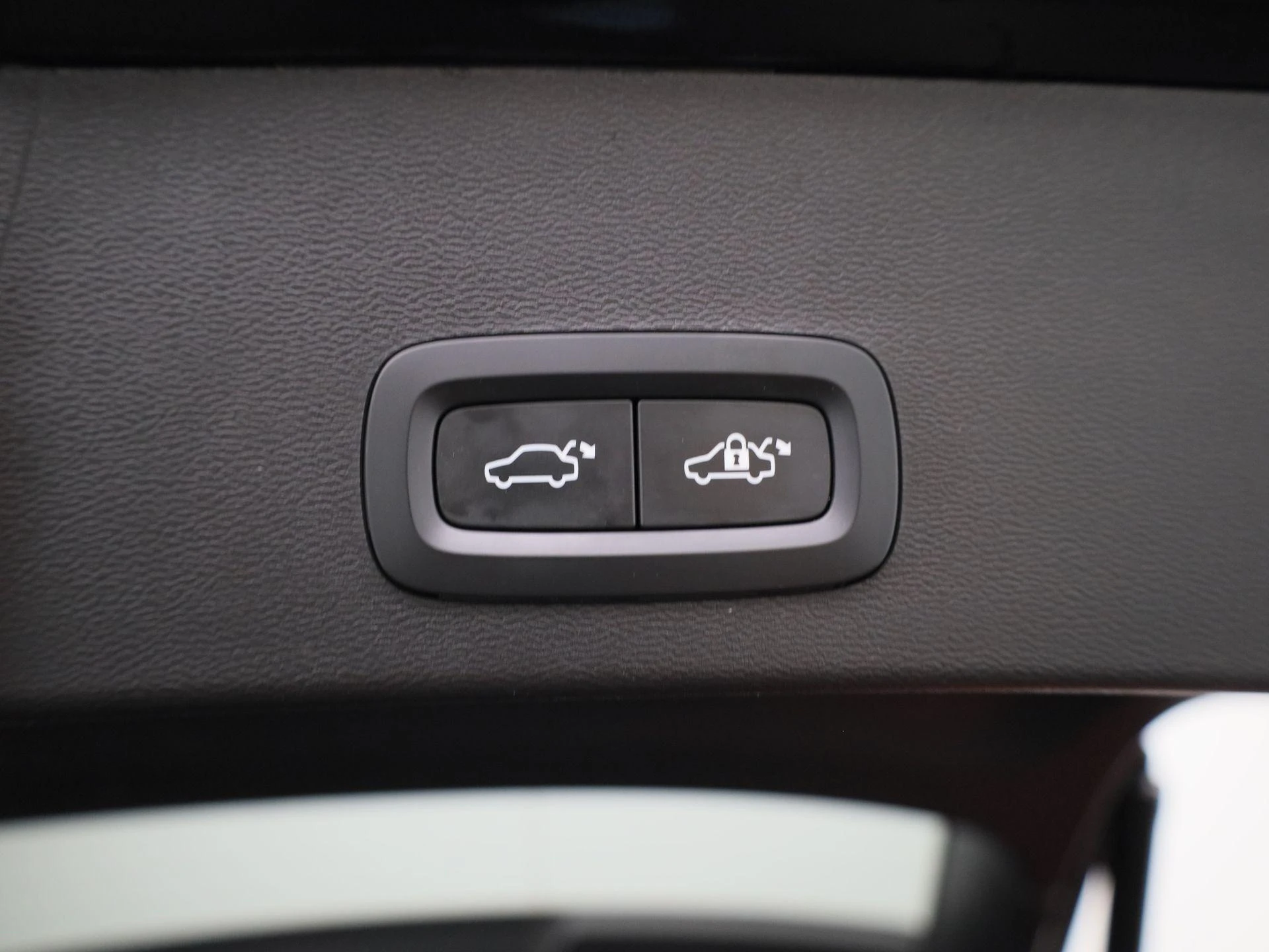 Volvo-XC40-image-14