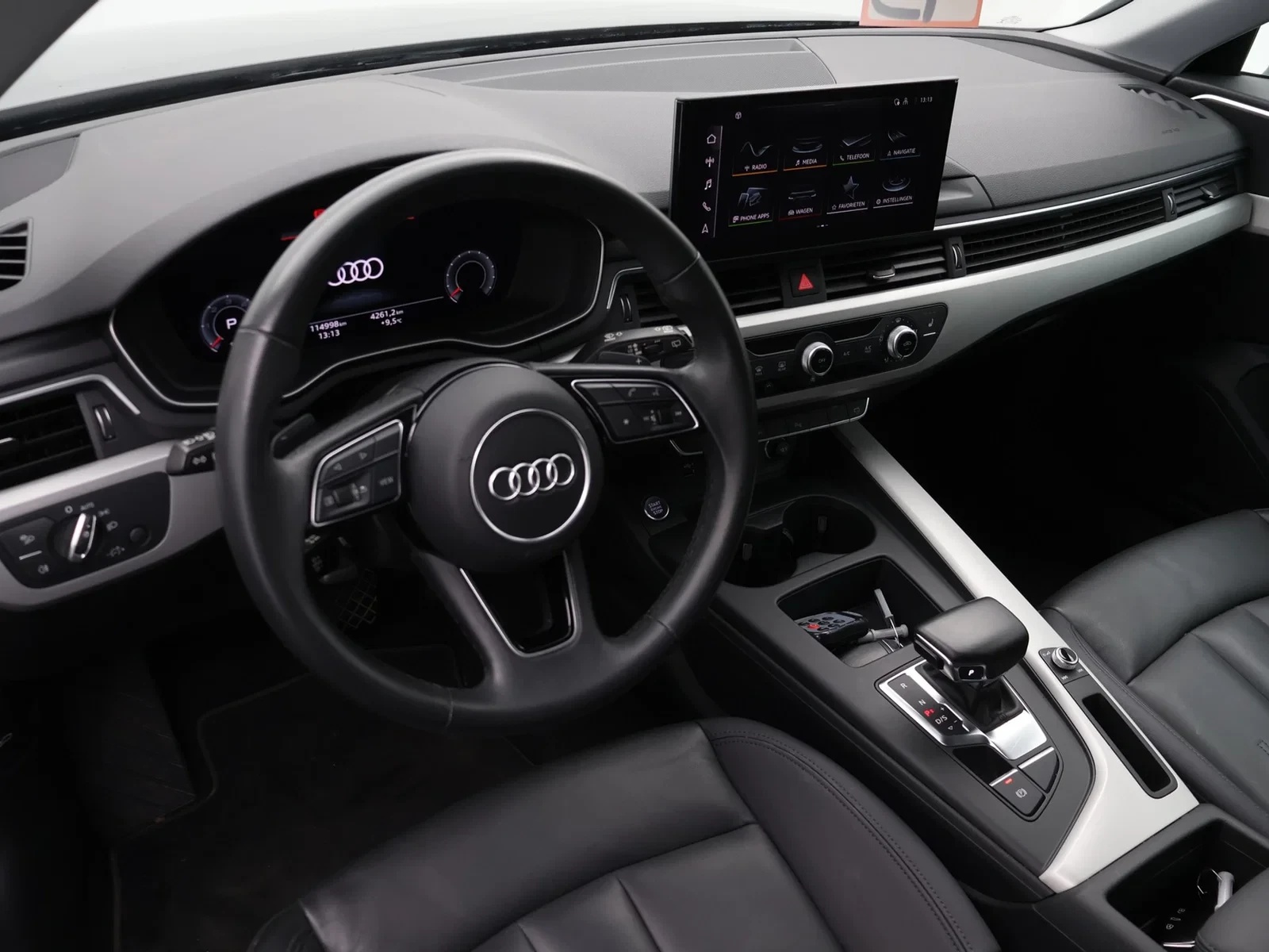 Audi A4 Avant Audi A4 Avant Business Edition Advanced 30TDI 136PK *AUTOMAAT*LEDER*CAMERA*PDC*CRUISE*VIRTUAL COCKPI