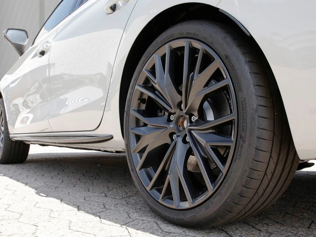 CUPRA Leon Sportstourer ST VZ Black Ed. UPE 62.375 4Drive