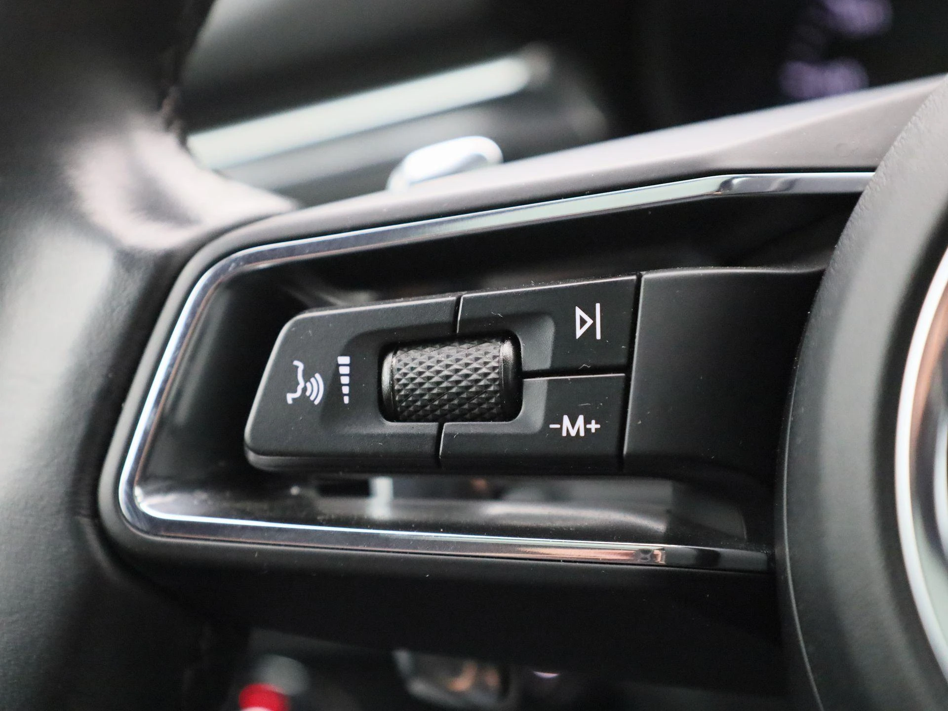 Porsche-Macan-image-18