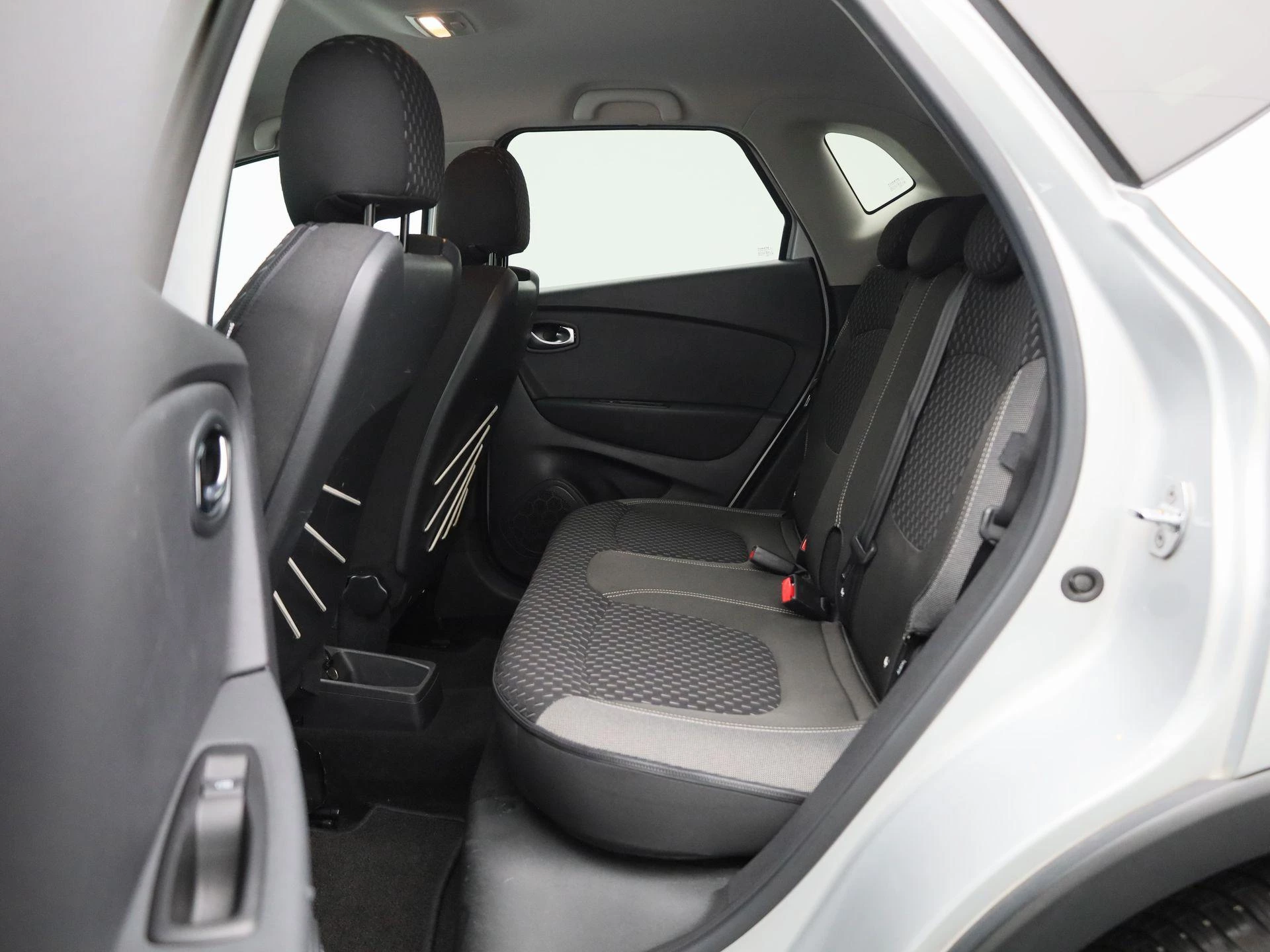 Renault-Captur-image-11