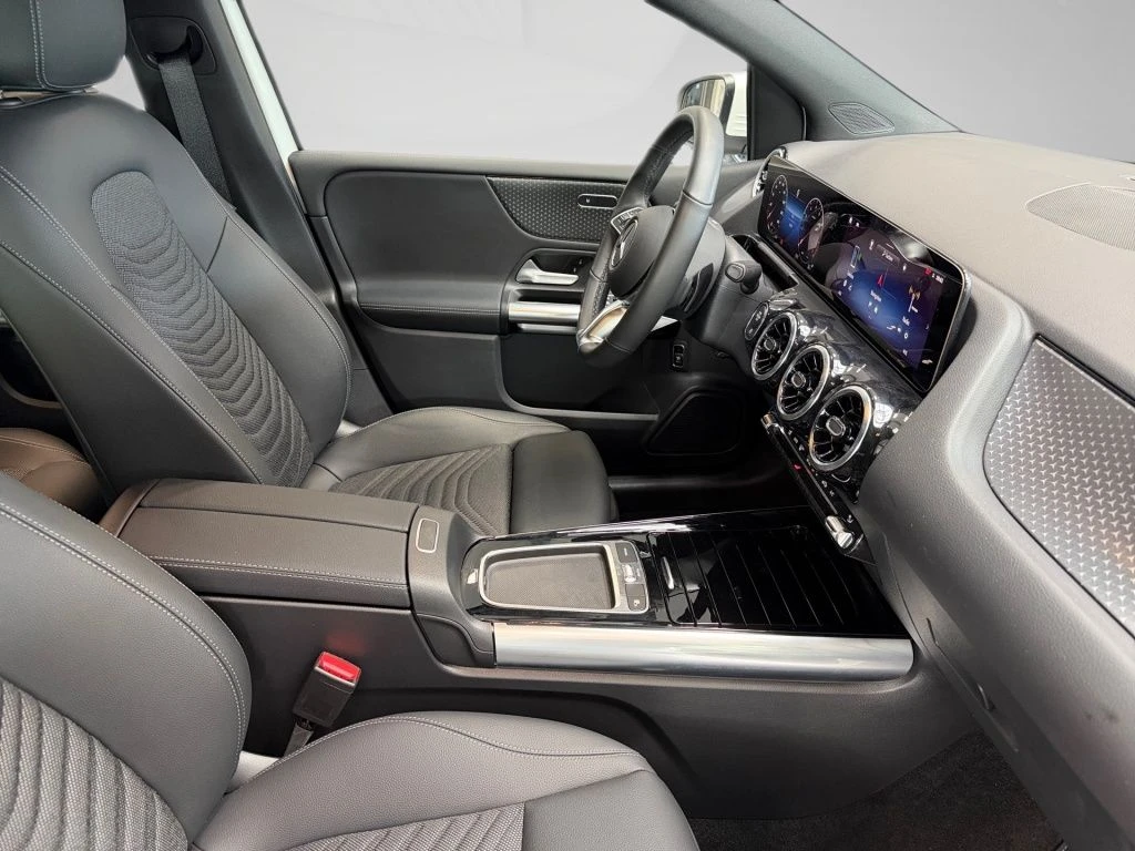 Mercedes-Benz-B-Klasse 200-image-15