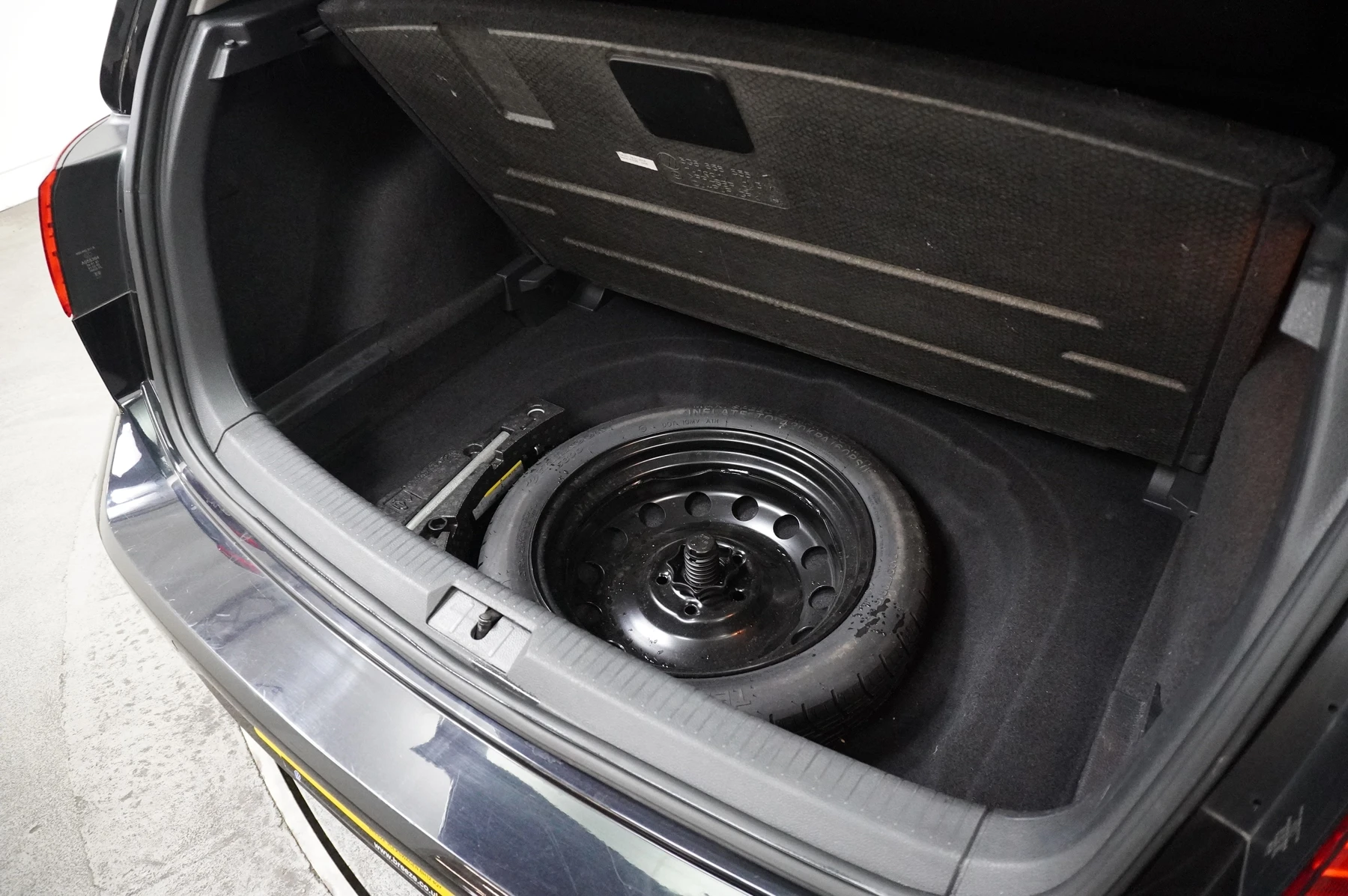 Volkswagen-Golf-image-15