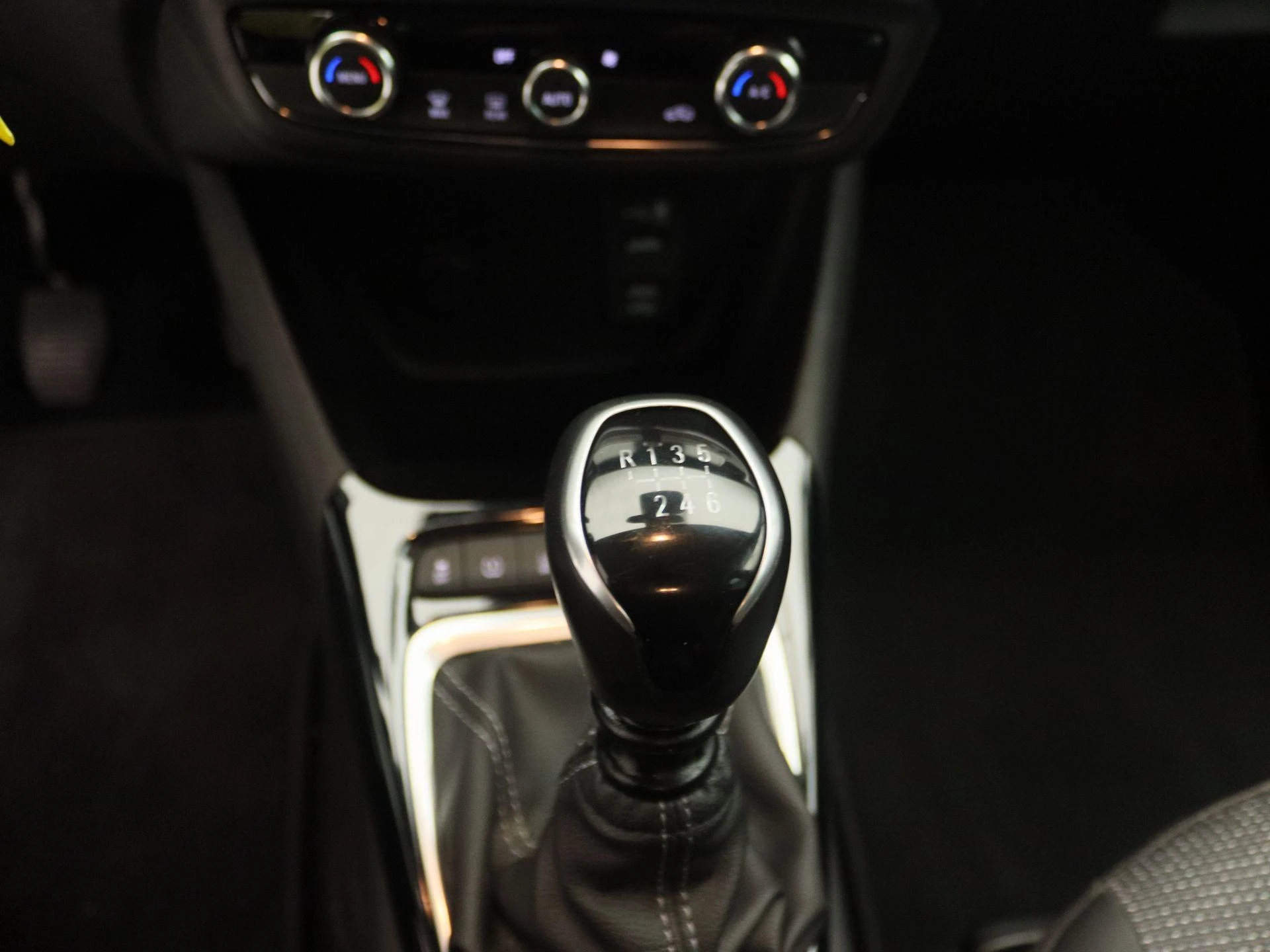 Opel-Crossland-image-9