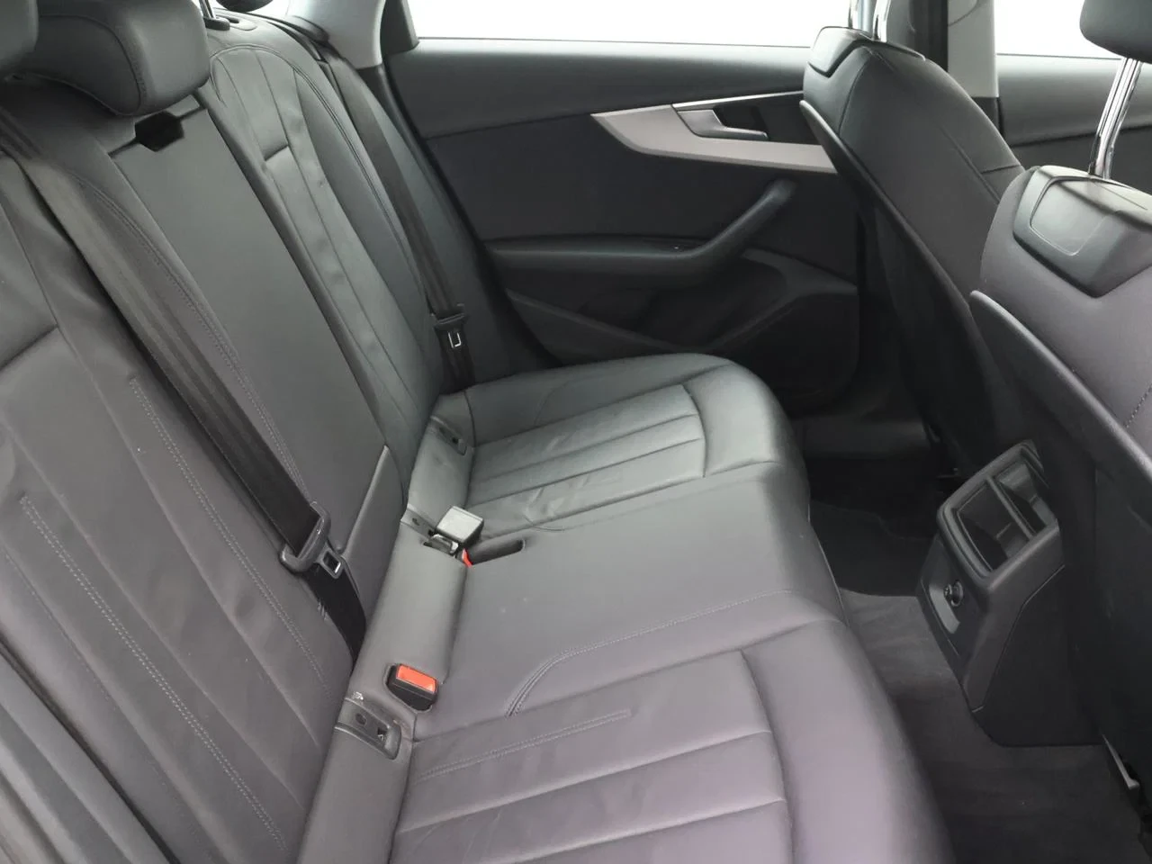 Audi-A4-image-16