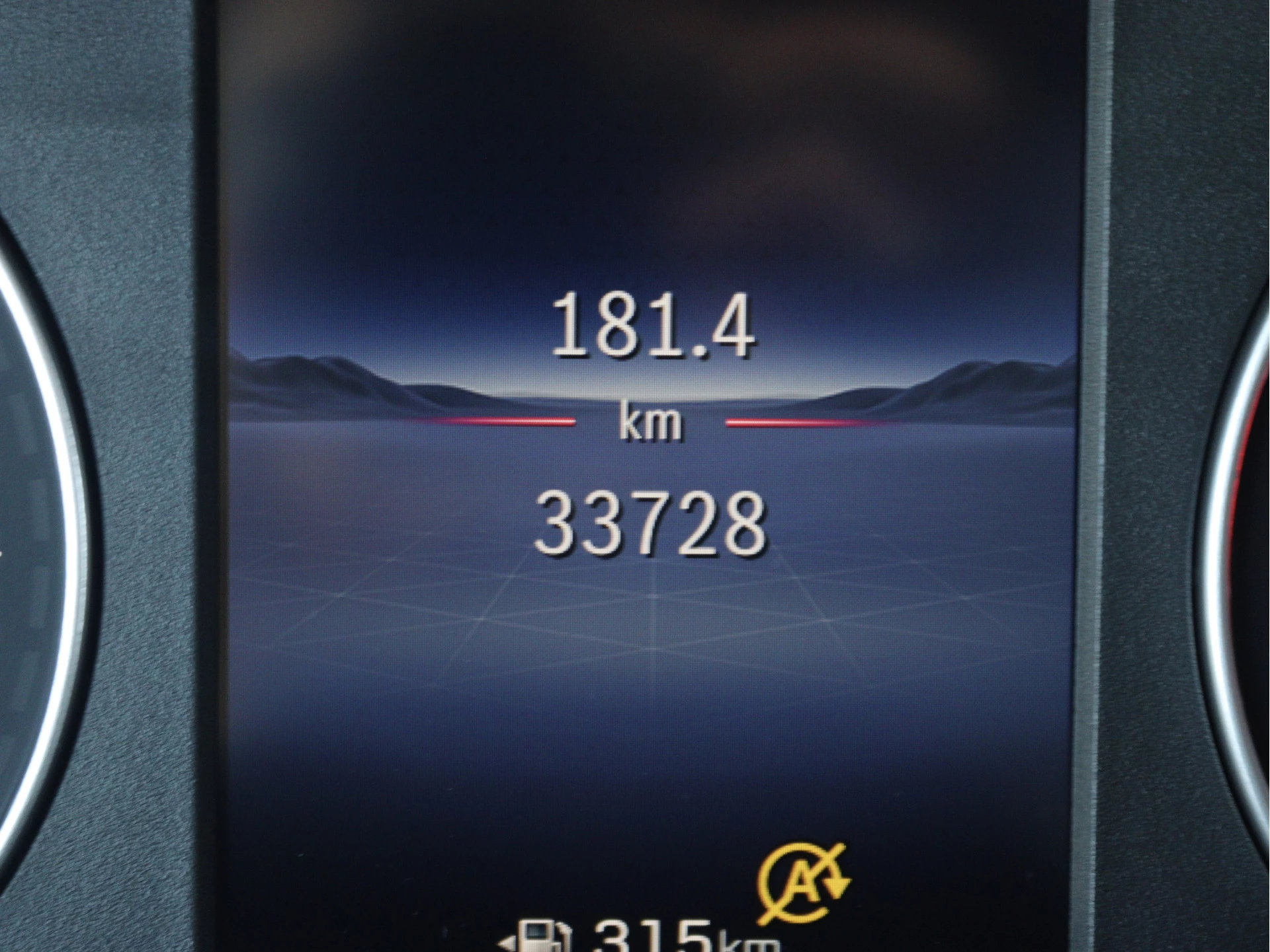 Mercedes-Benz-Sprinter-image-4