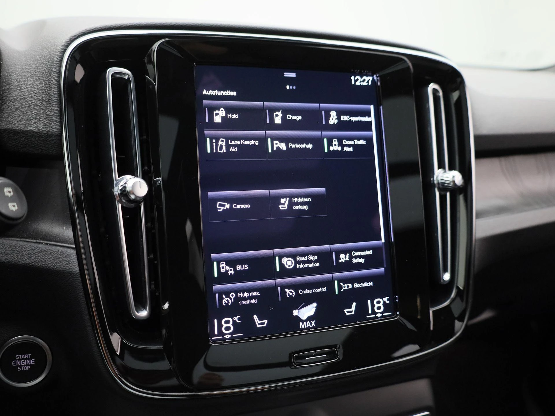 Volvo-XC40-image-29