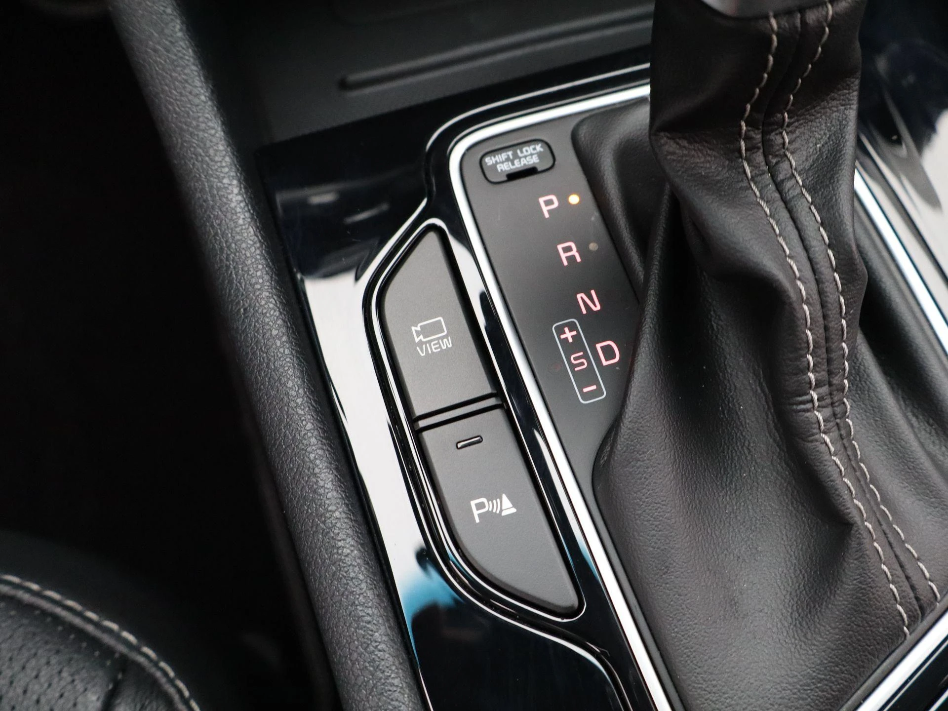 Kia-Niro-image-18