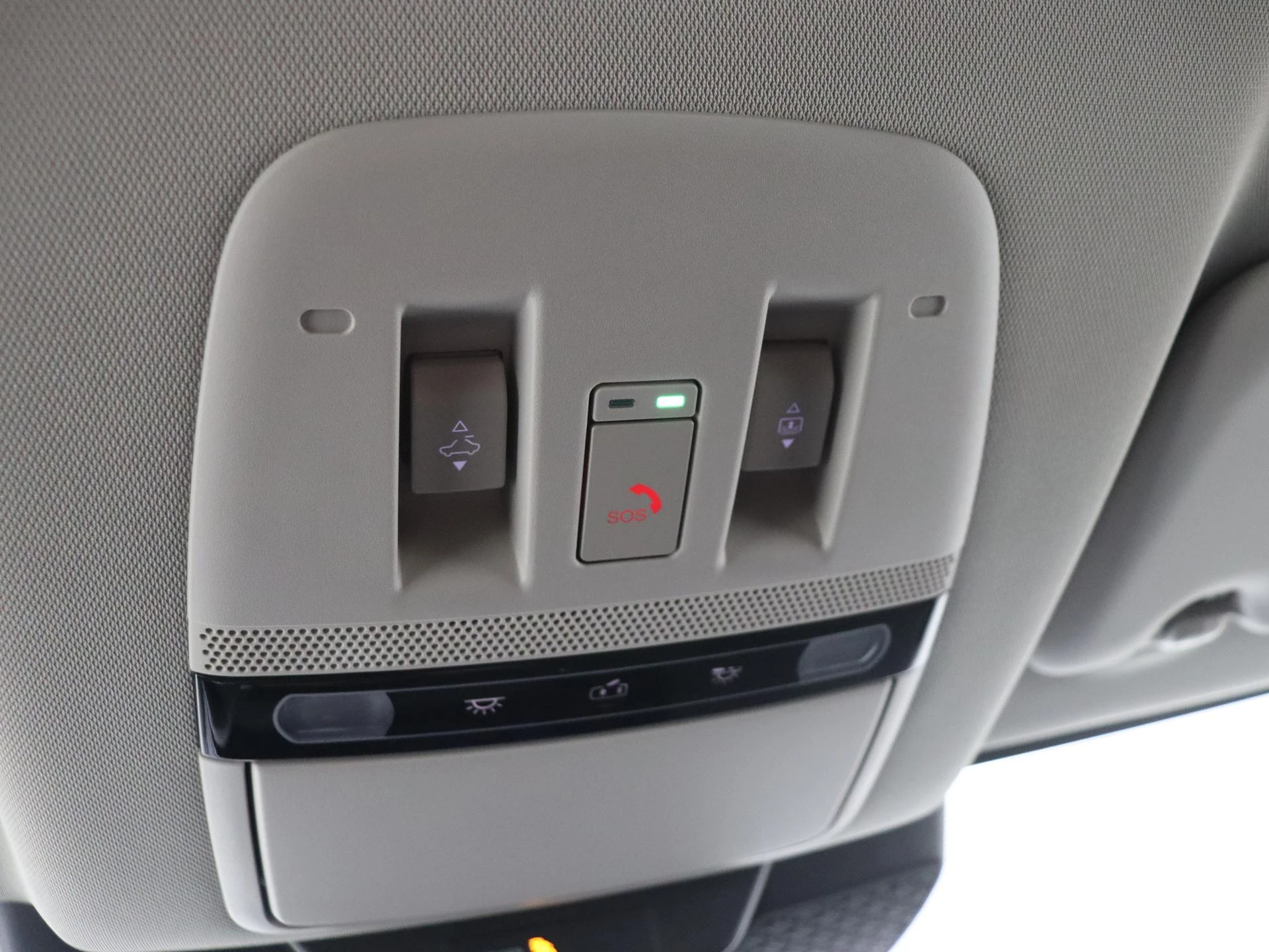 Nissan ARIYA 63kWh Batterij 217 1AT Evolve + 20" lichtmetalen velgen + 22 kW ingebouwde lader