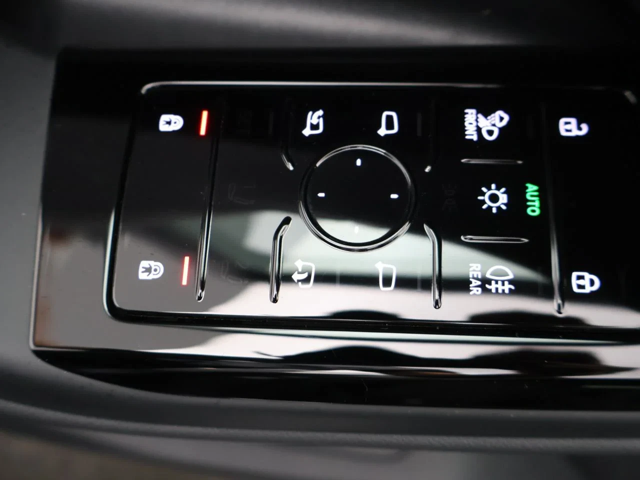 Audi-Q6 e-tron-image-20