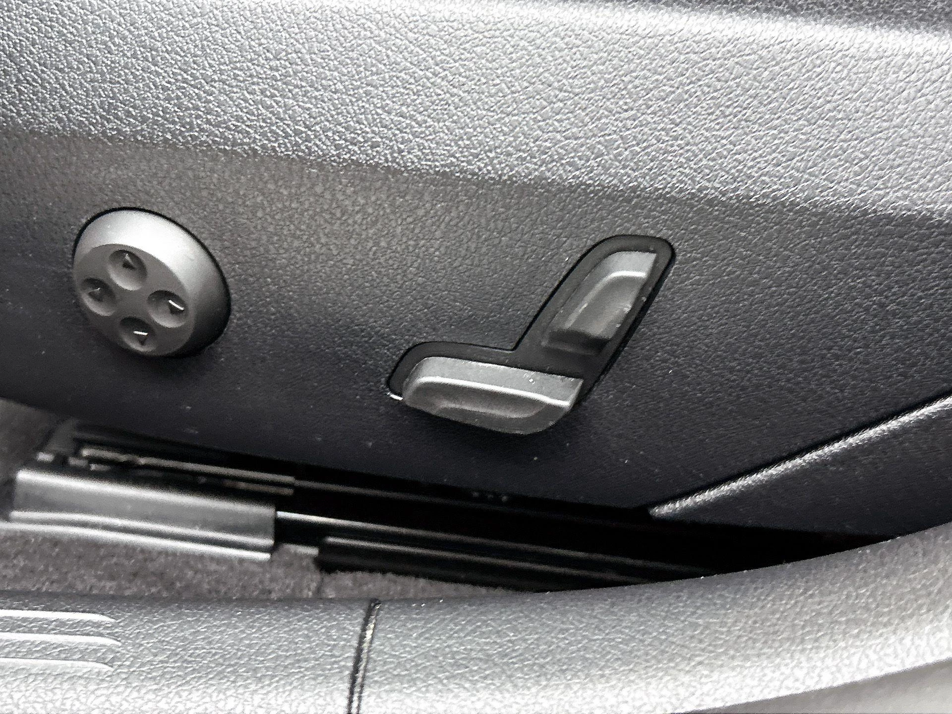 Mercedes-Benz-C-Klasse-image-45