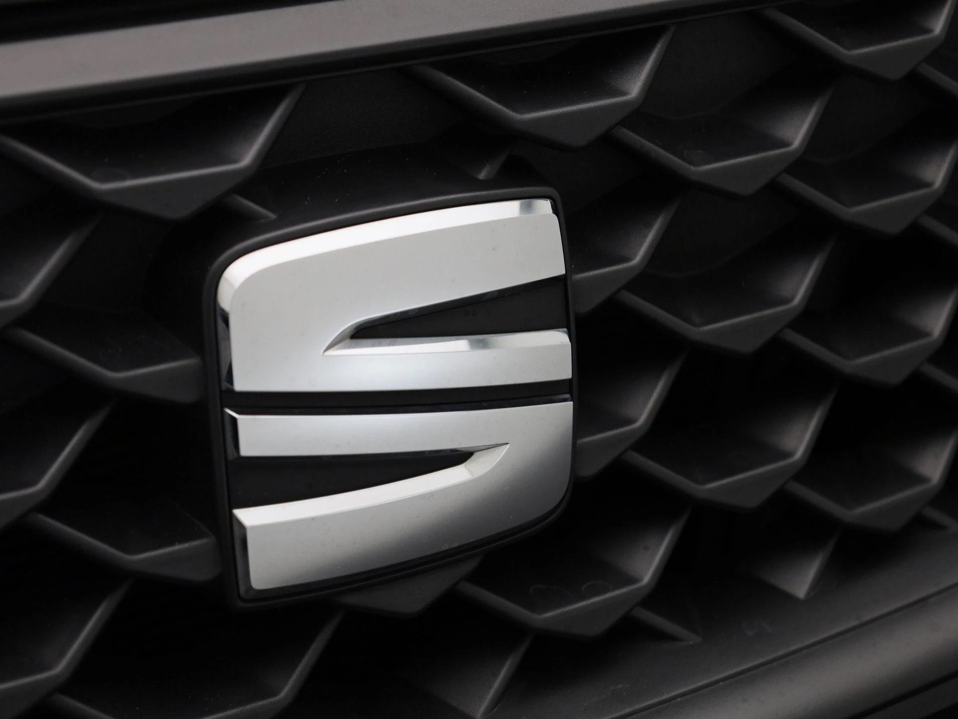 SEAT-Arona-image-31