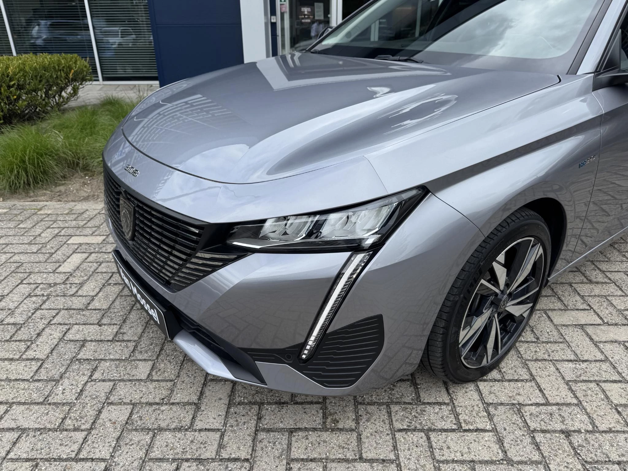 Peugeot-308-image-8