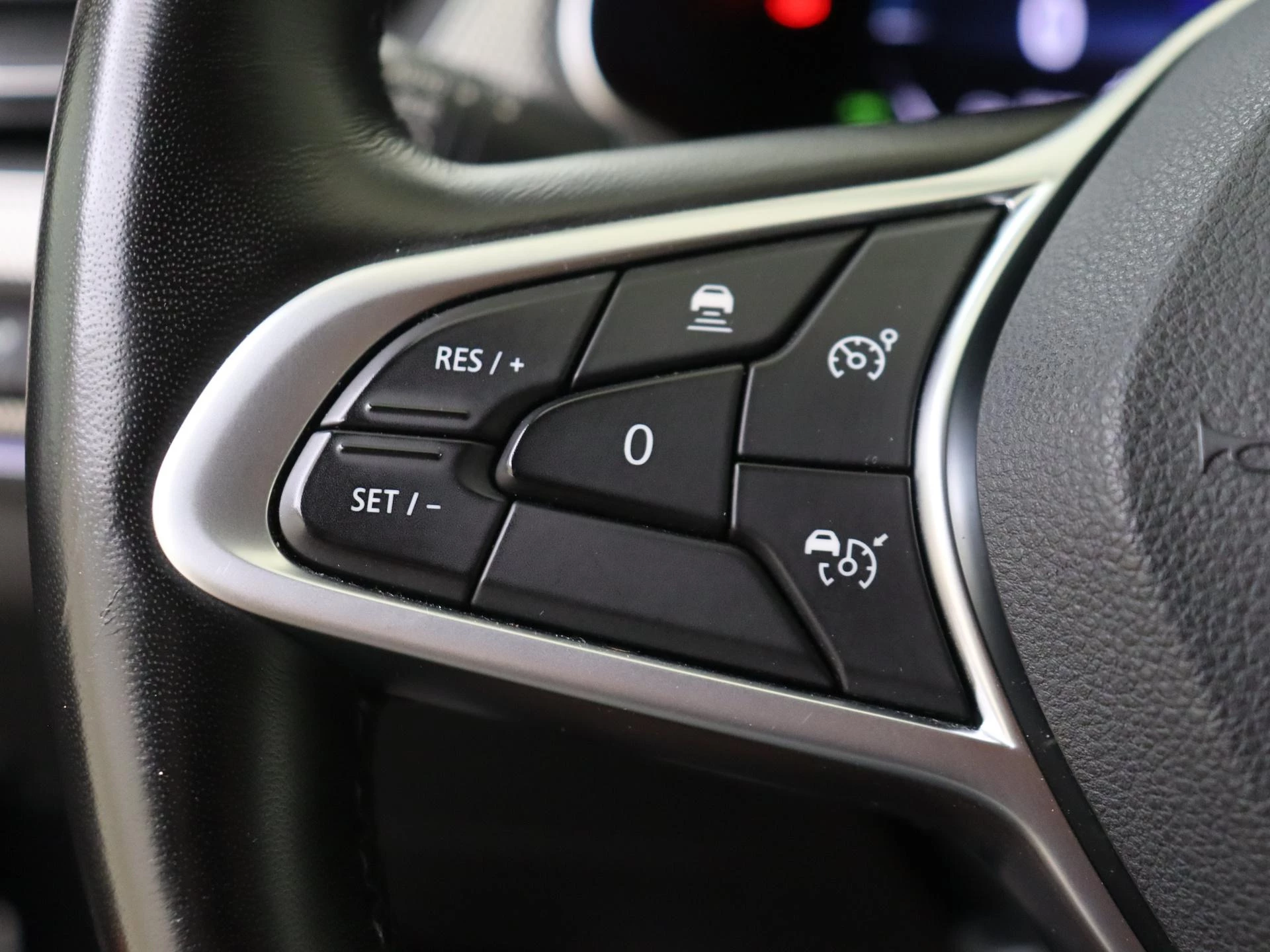 Renault-Arkana-image-13