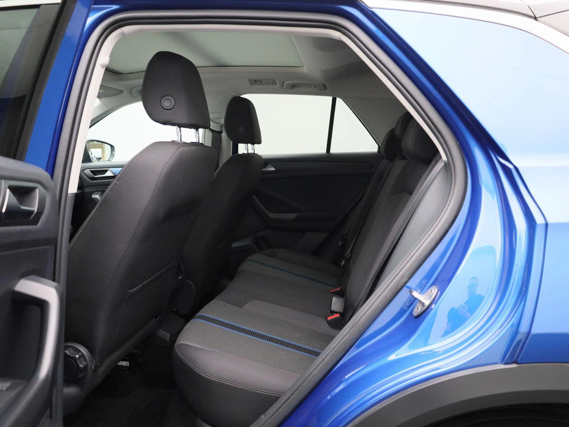 Volkswagen-T-Roc-image-9