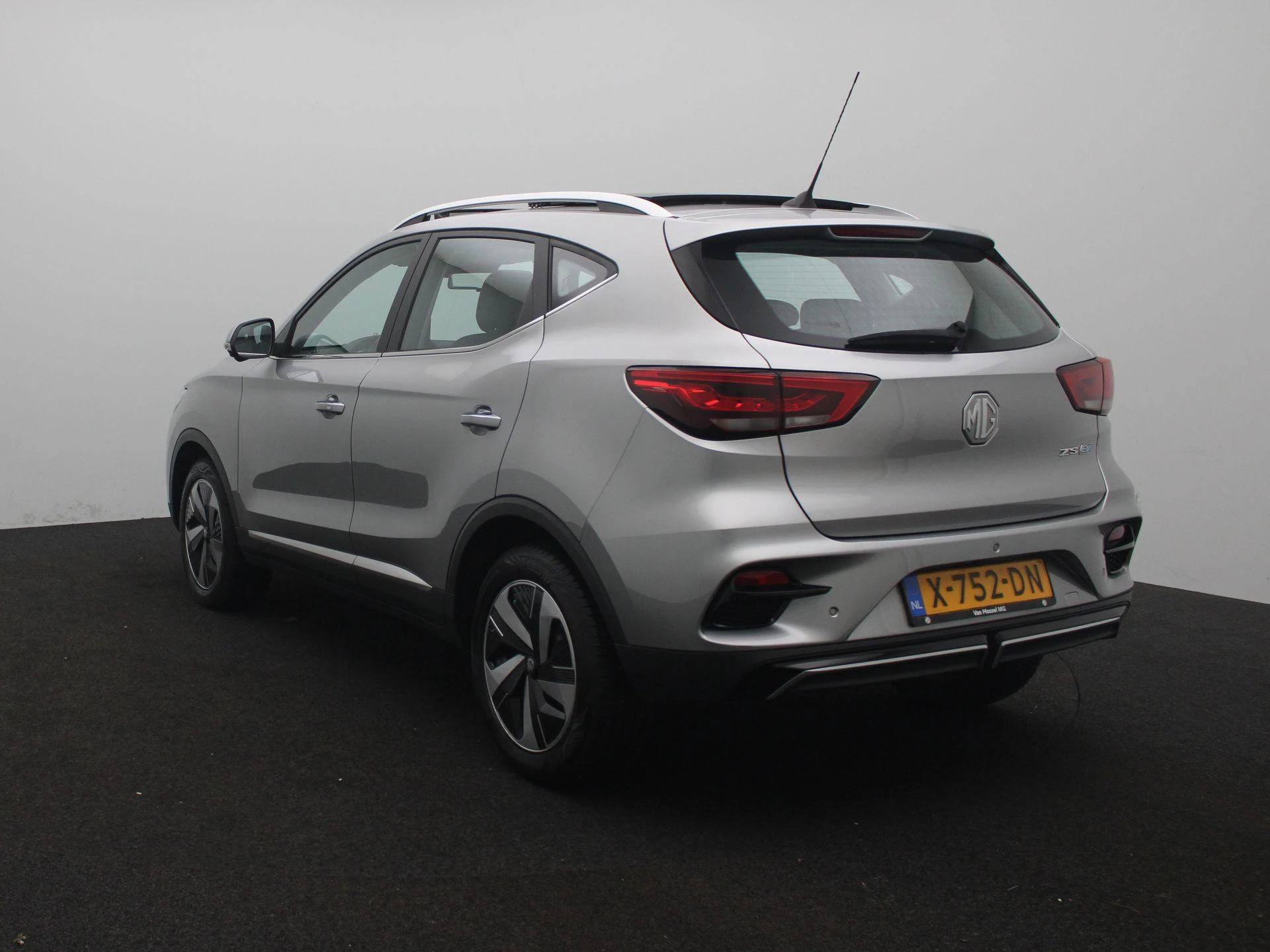 MG ZS EV