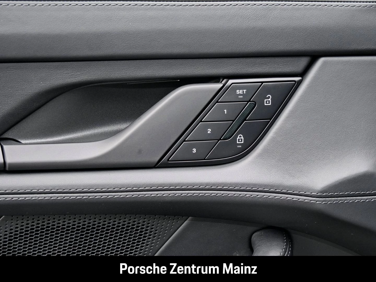 Porsche Taycan Black Edition NW ZUM HAUSPREIS black edition