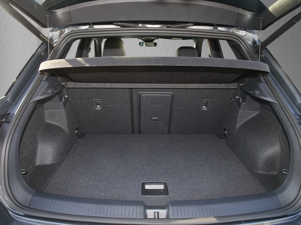 Volkswagen T-Roc 1.5 TSI DSG R-Line AHK/RFK/BlackStyle