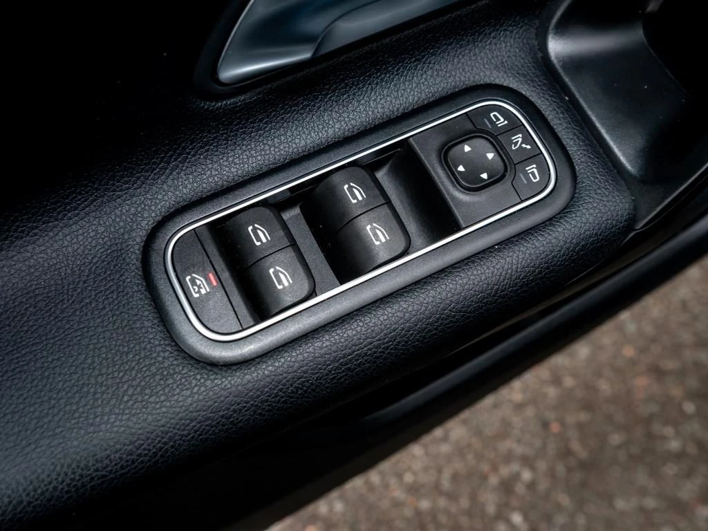 Mercedes-Benz-A-Klasse 180 d-image-14