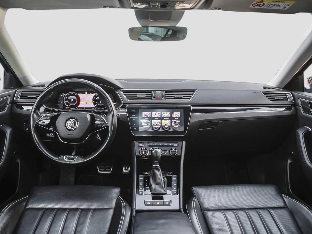 Škoda Superb Combi 2.0 TDI DSG L&K 4x4 Navi/Pano/RFK