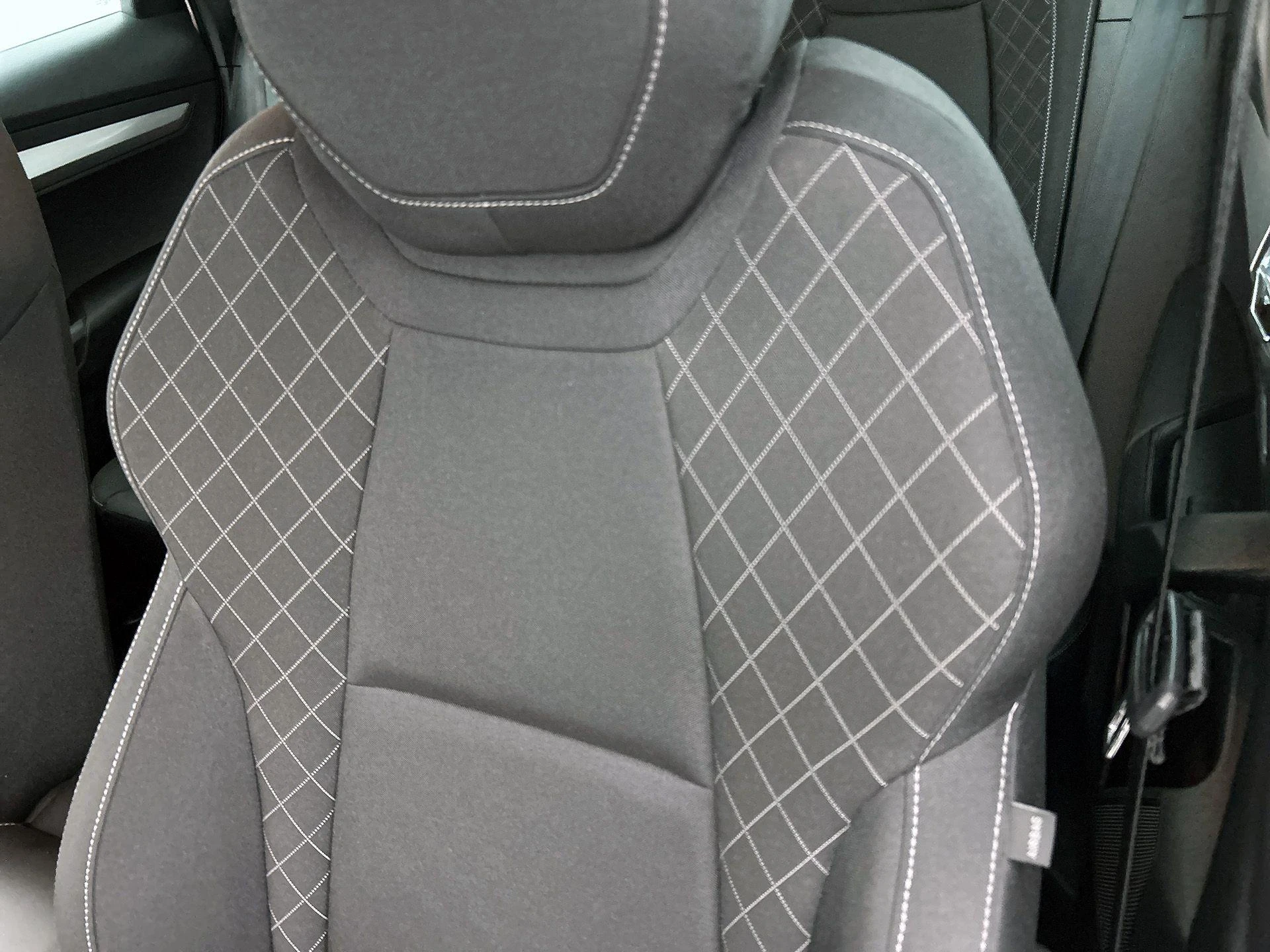 Škoda Karoq 1.5 TSI ACT Business Edition