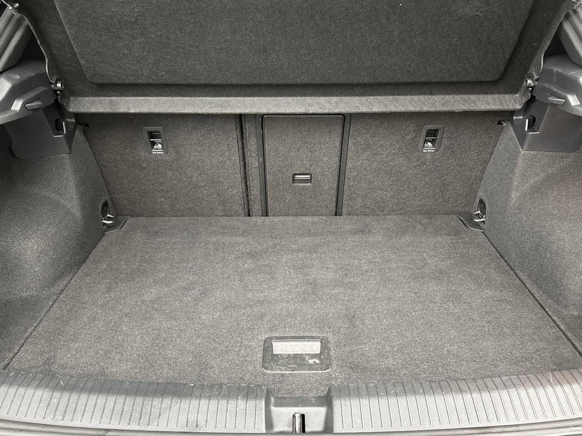 Volkswagen-T-Roc-image-11