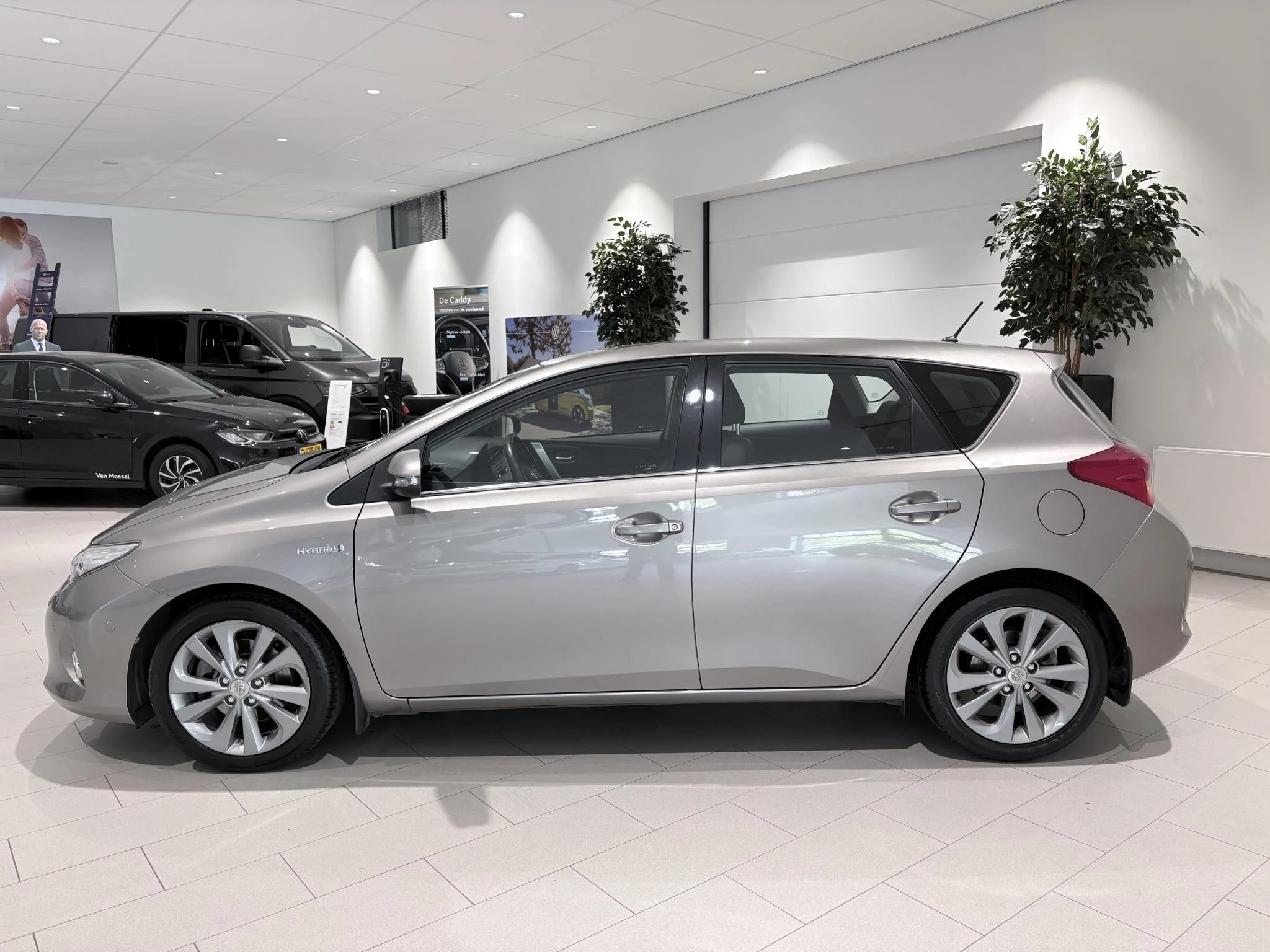 Toyota-Auris-image-2