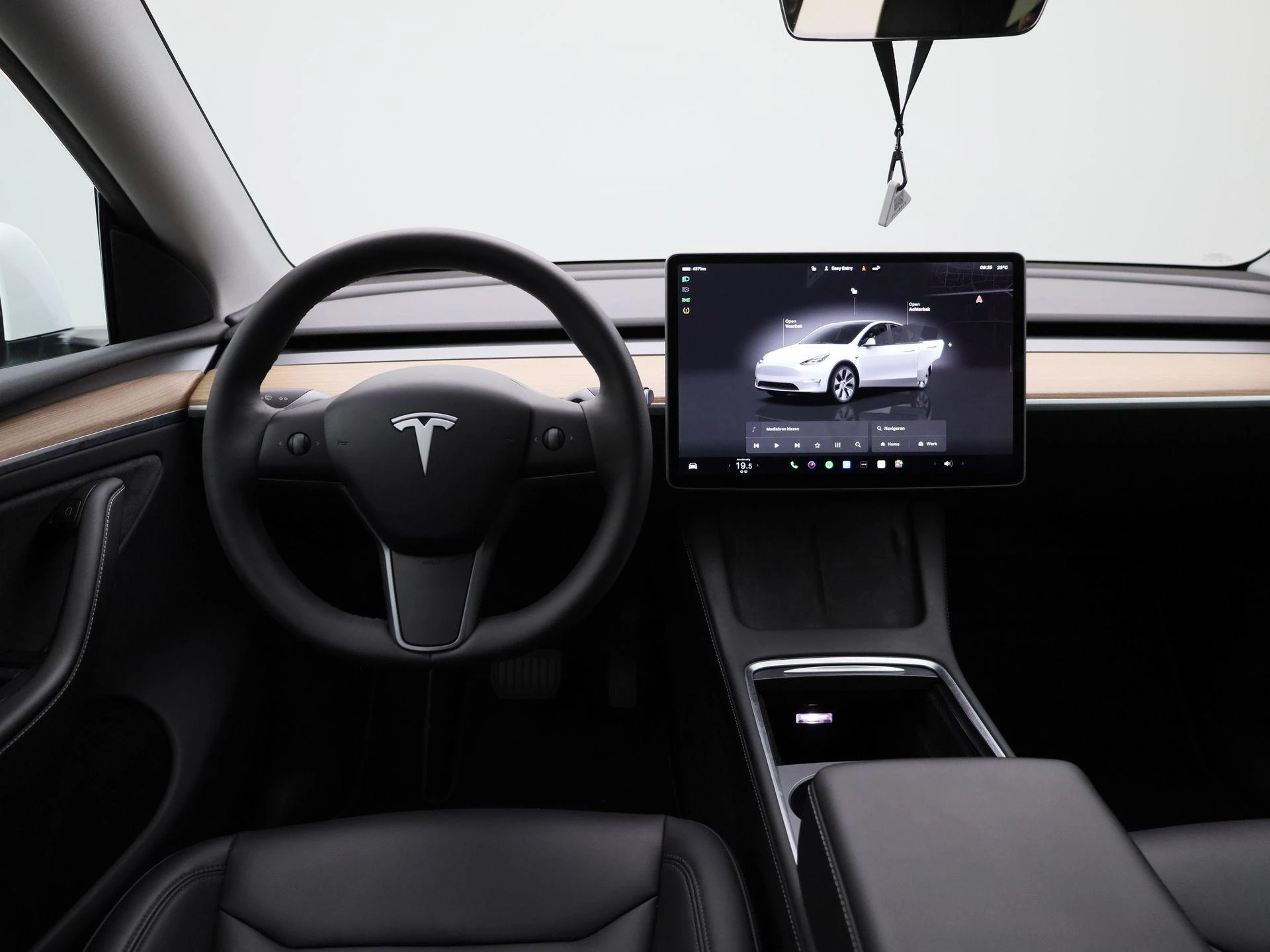 Tesla Model Y Long Range Dual Motor AWD