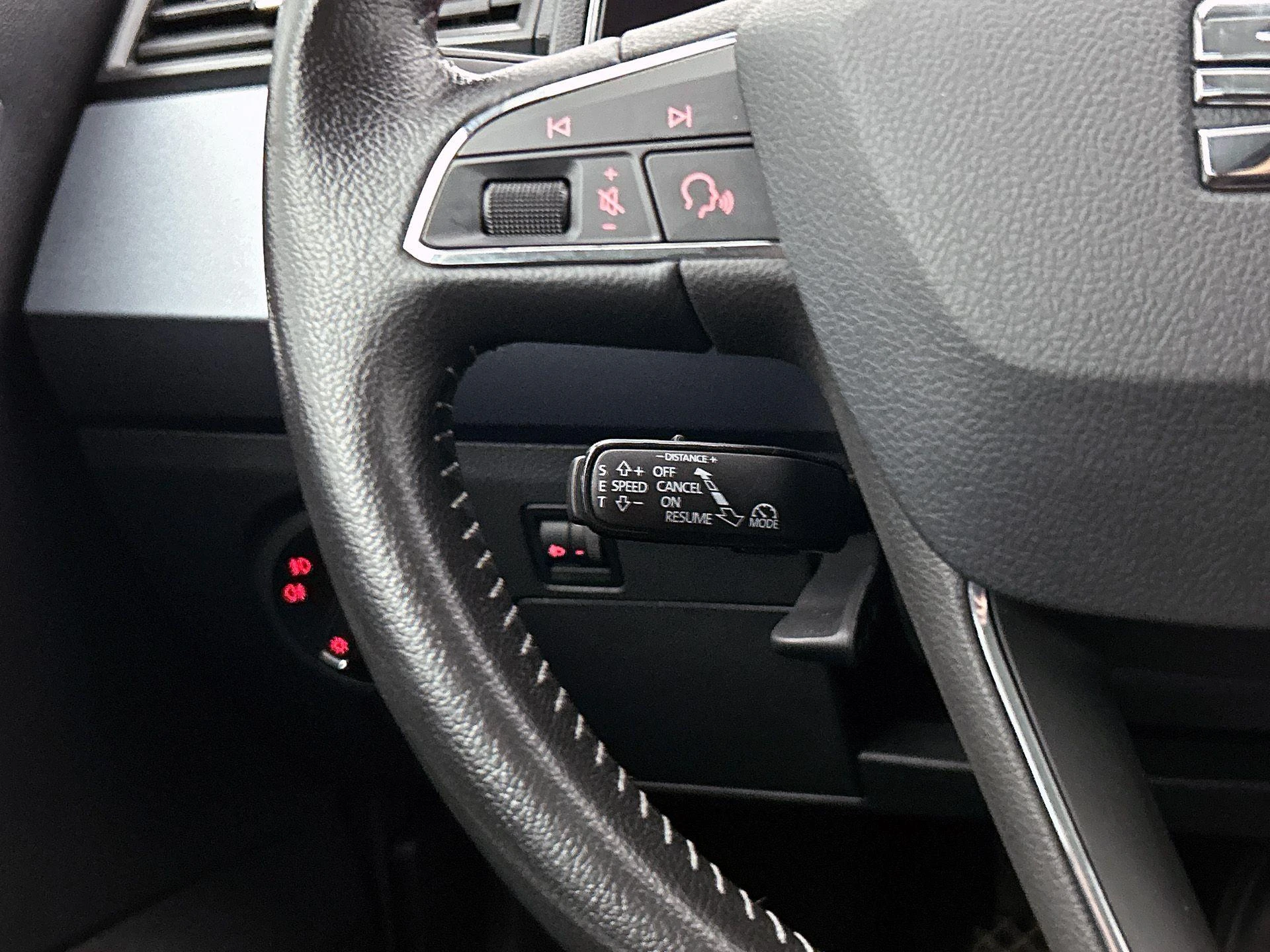 SEAT-Arona-image-5