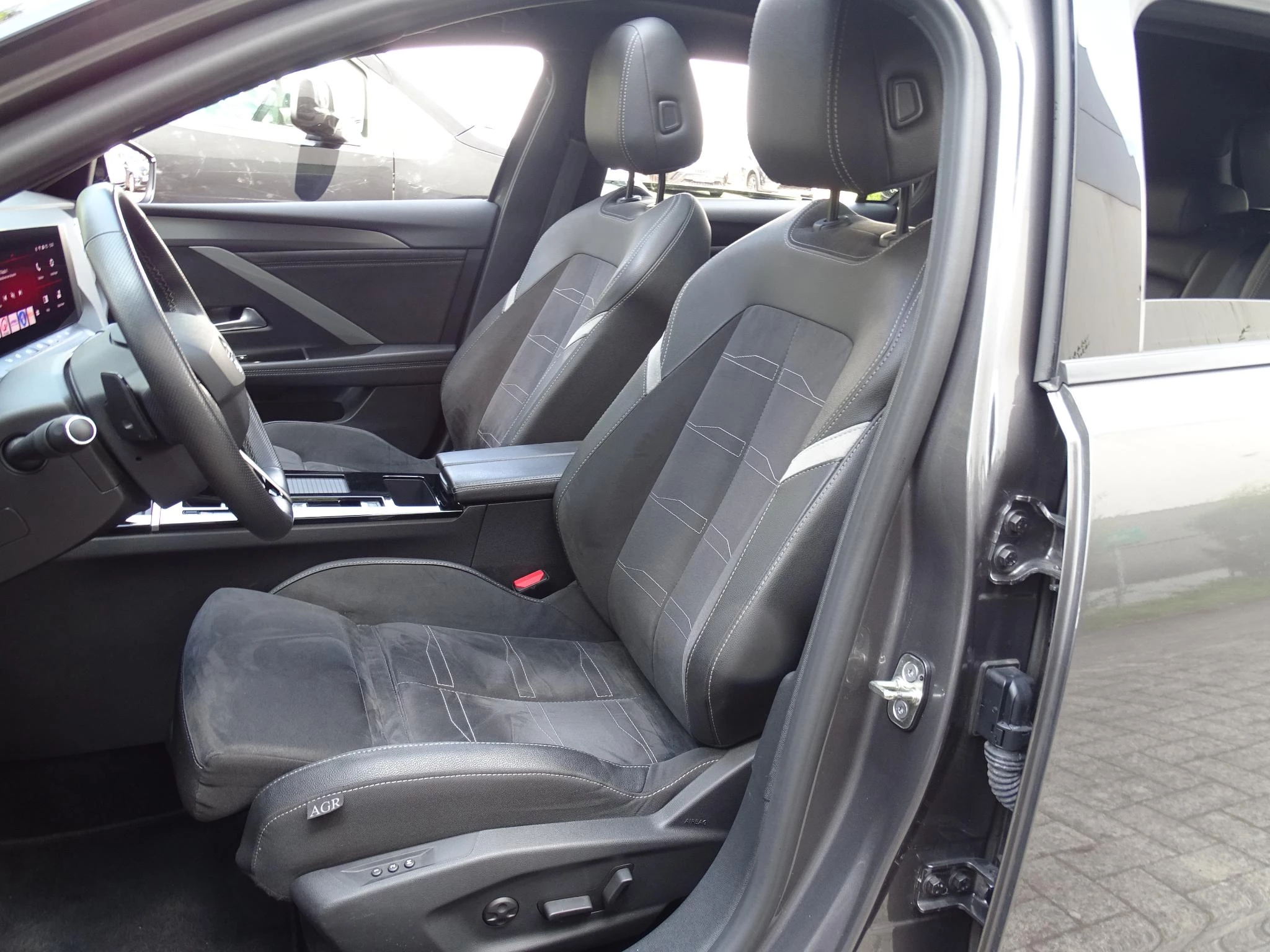 Opel Astra sports tourer 1.6 Turbo Hybrid 132kW GS+open dak +alcantara