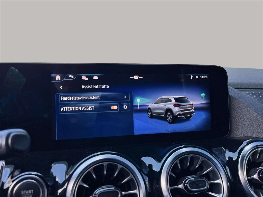 Mercedes-Benz-EQA-image-16