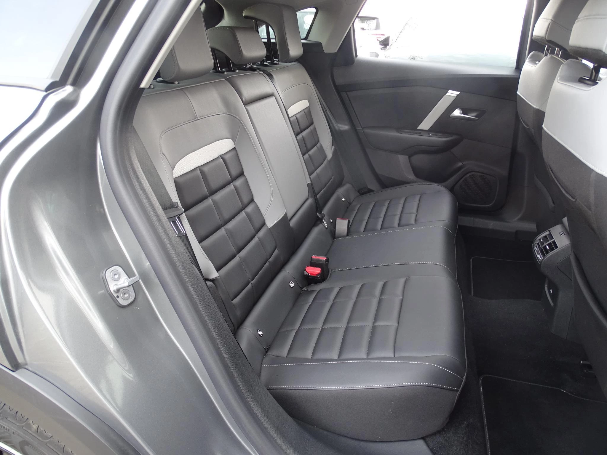 Citroën C4 1.2 Hybride 136 ë-DCS6 MAX