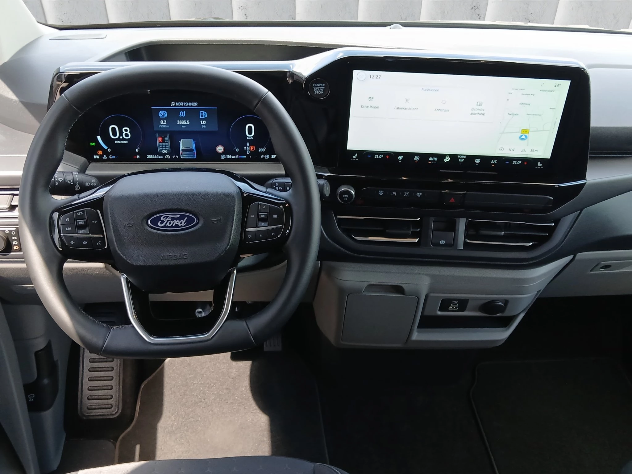 Ford-Tourneo Custom-image-11