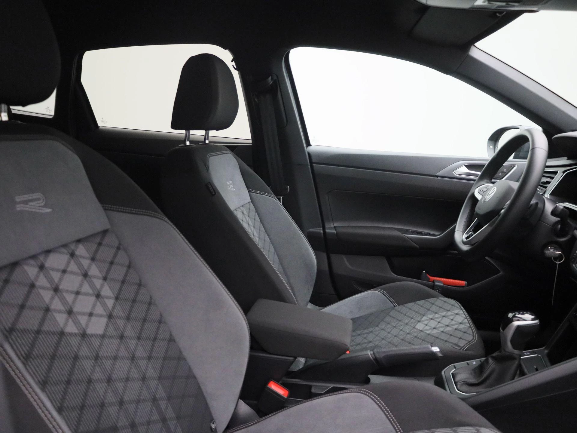 Volkswagen-Taigo-image-31