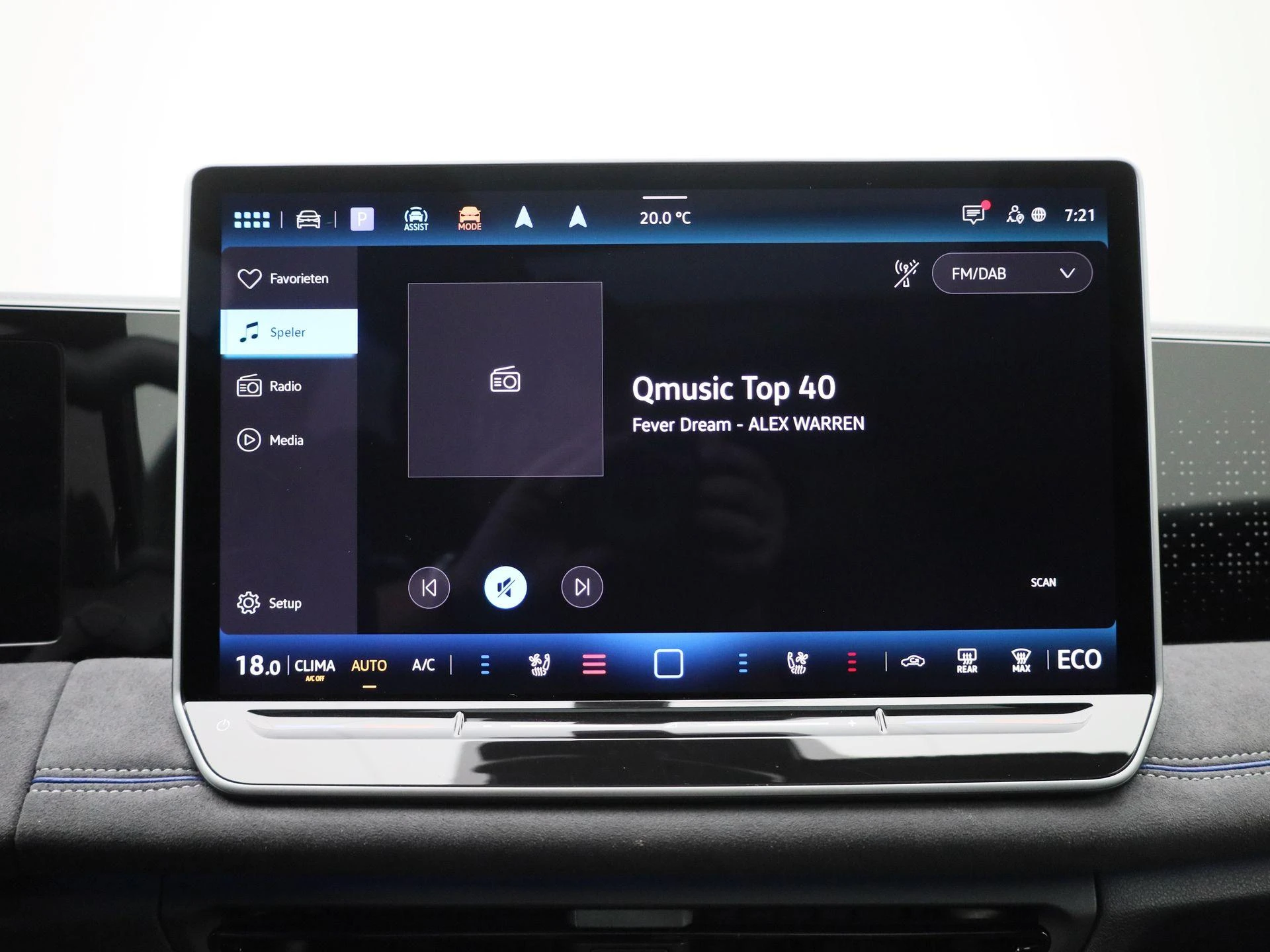 Volkswagen-Tiguan-image-24