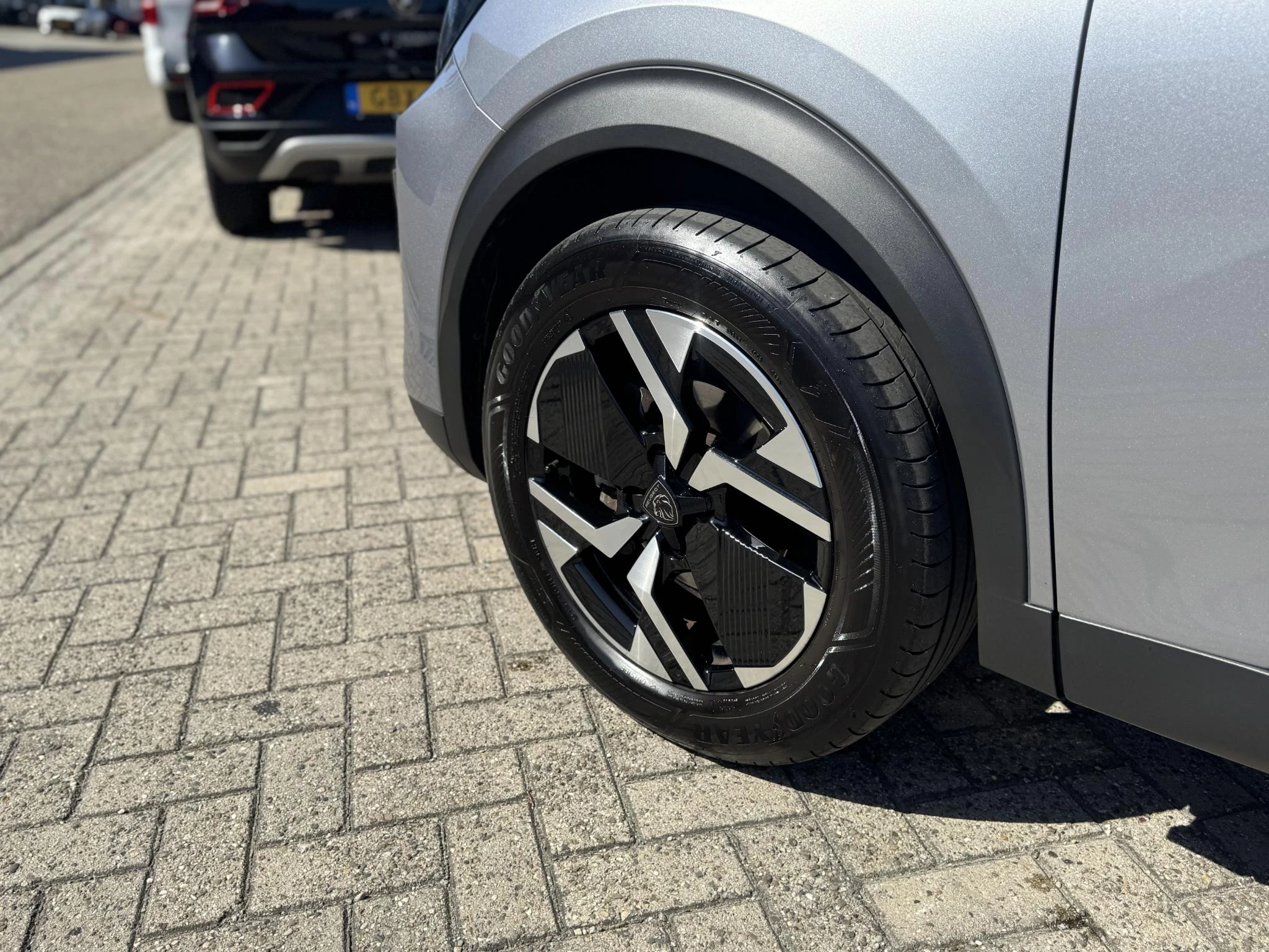 Peugeot-2008-image-9