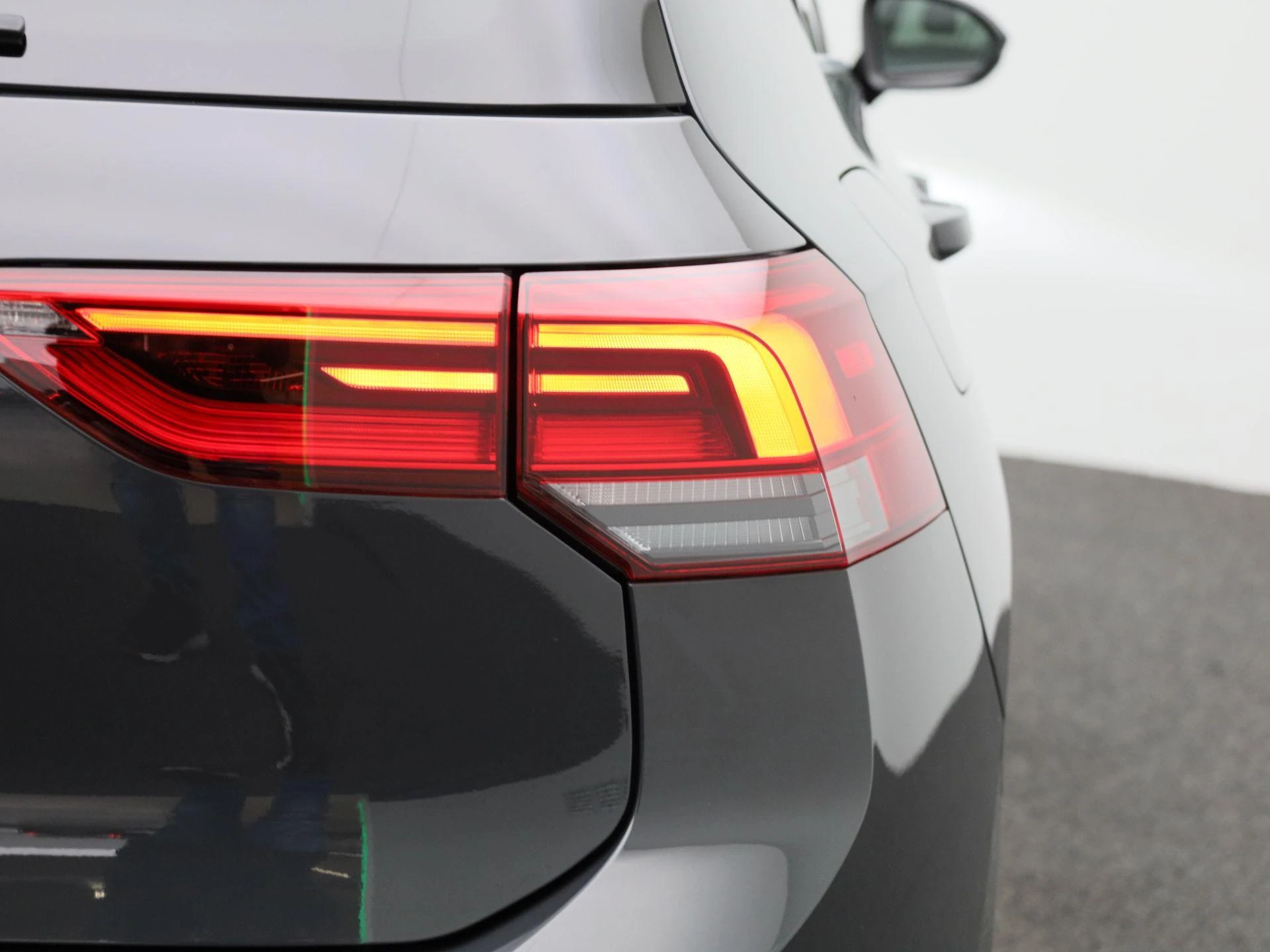 Volkswagen-Golf-image-33