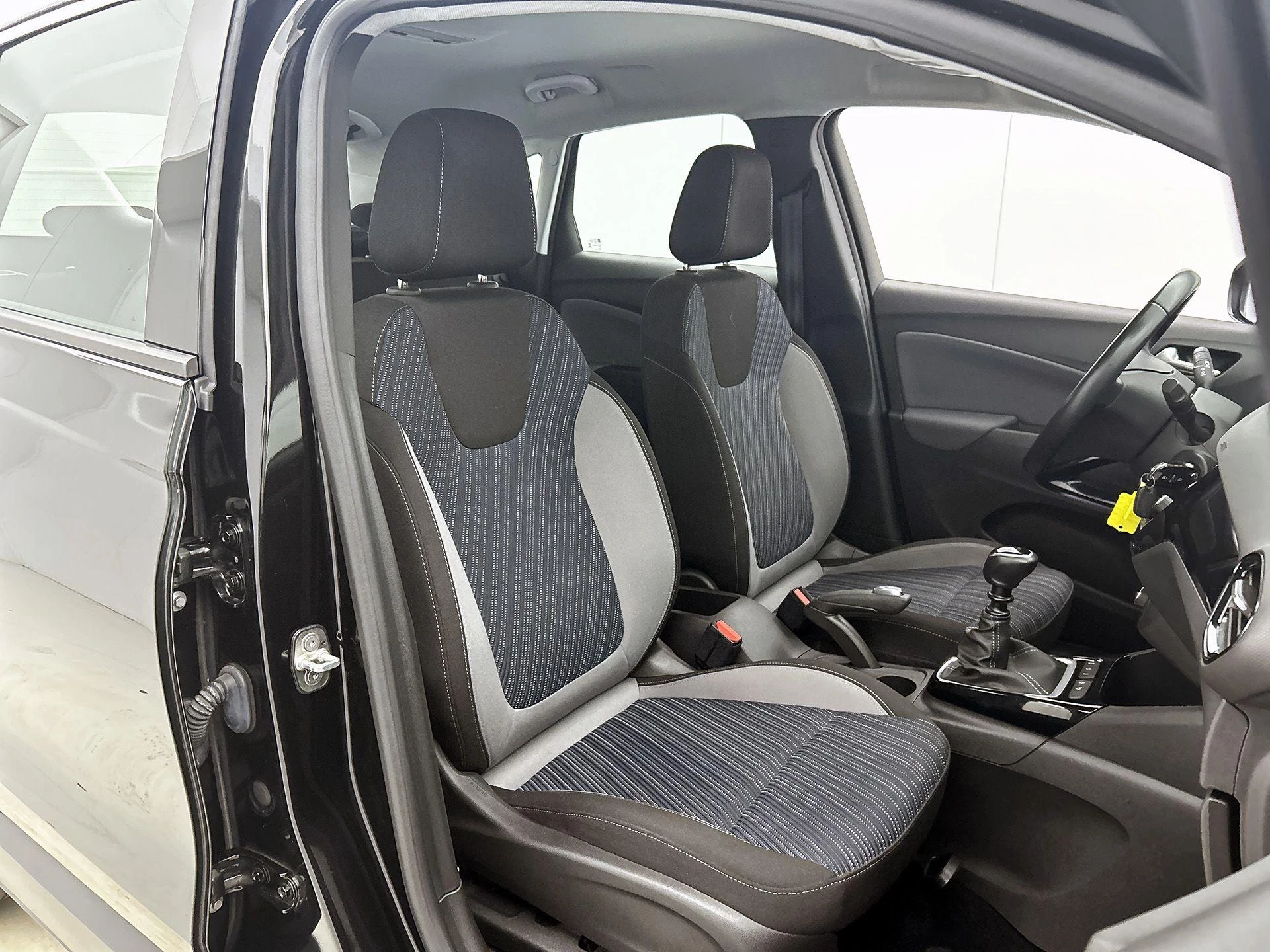 Opel-Crossland X-image-34