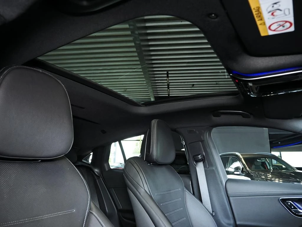 Mercedes-Benz-GLC 450 d-image-16