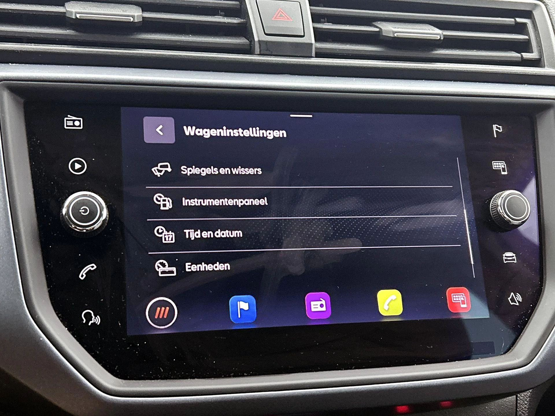 SEAT-Arona-image-10