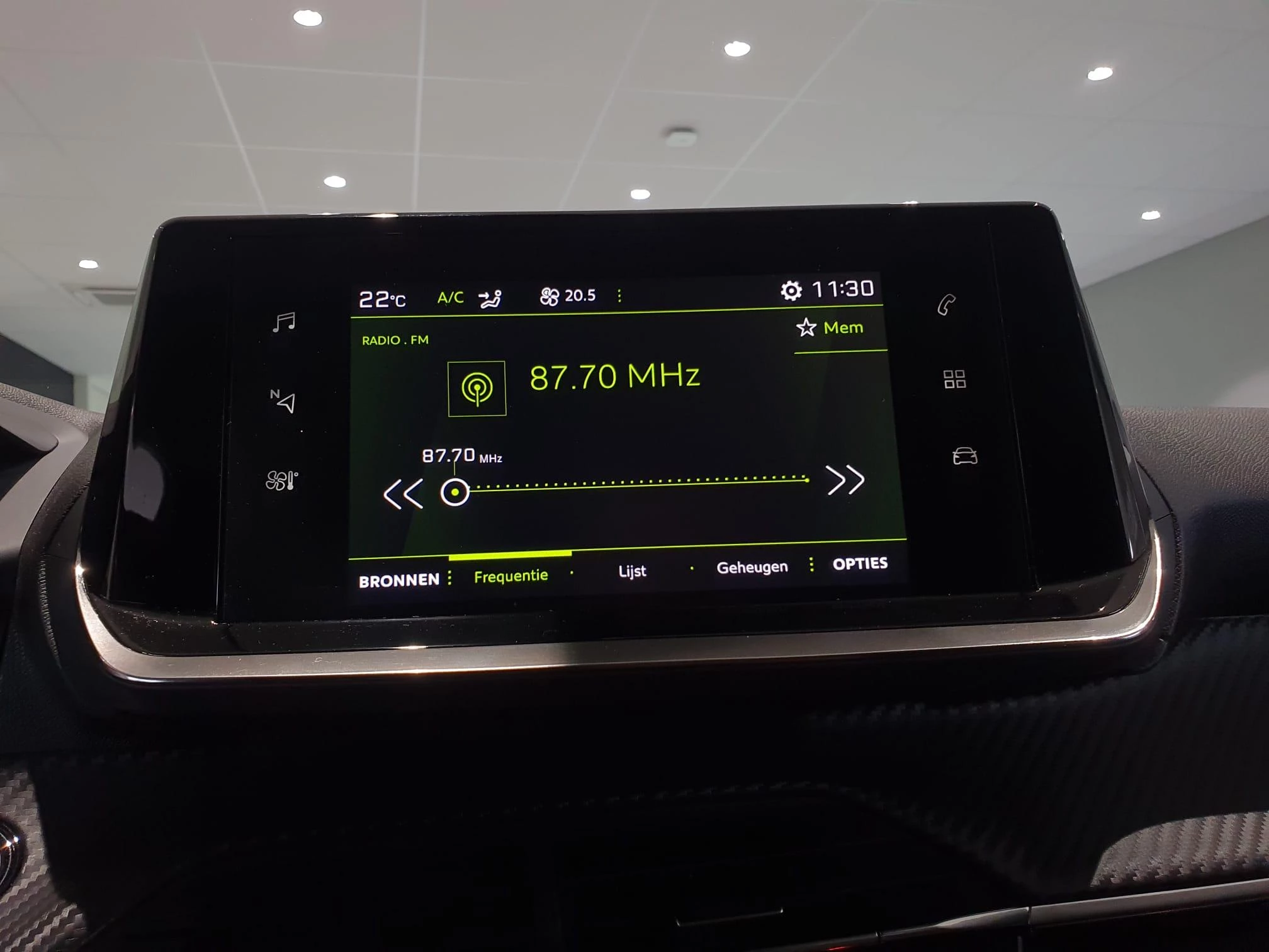 Peugeot-2008-image-16