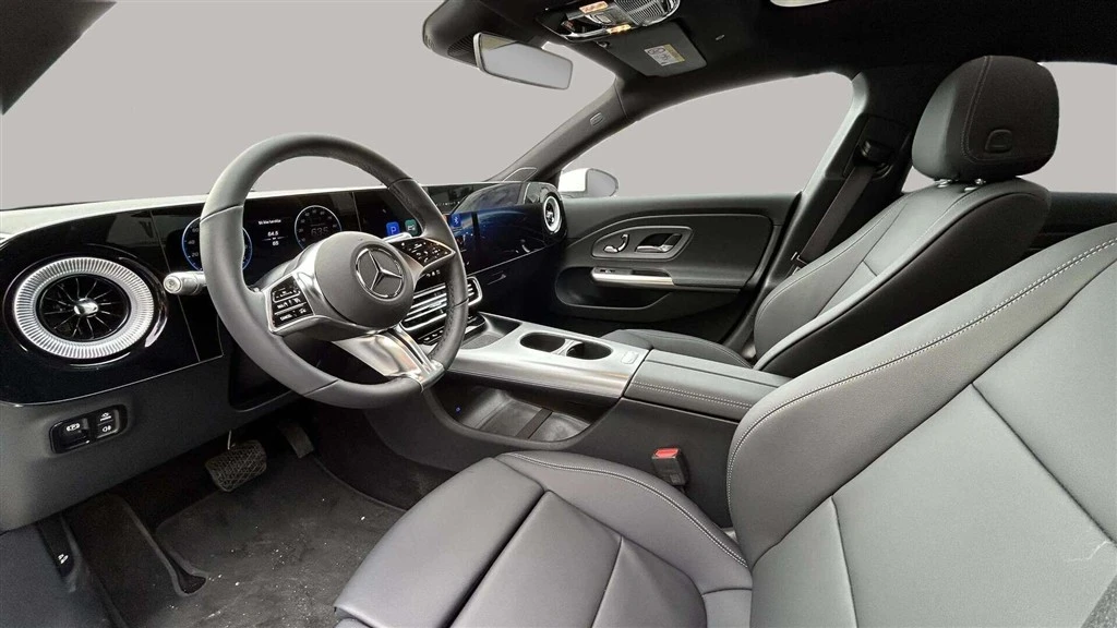 Mercedes-Benz-CLA-image-9