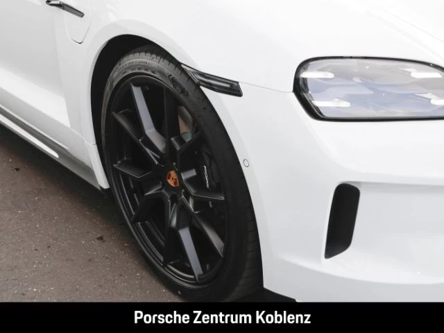 Porsche Taycan 4 Black Edition black edition