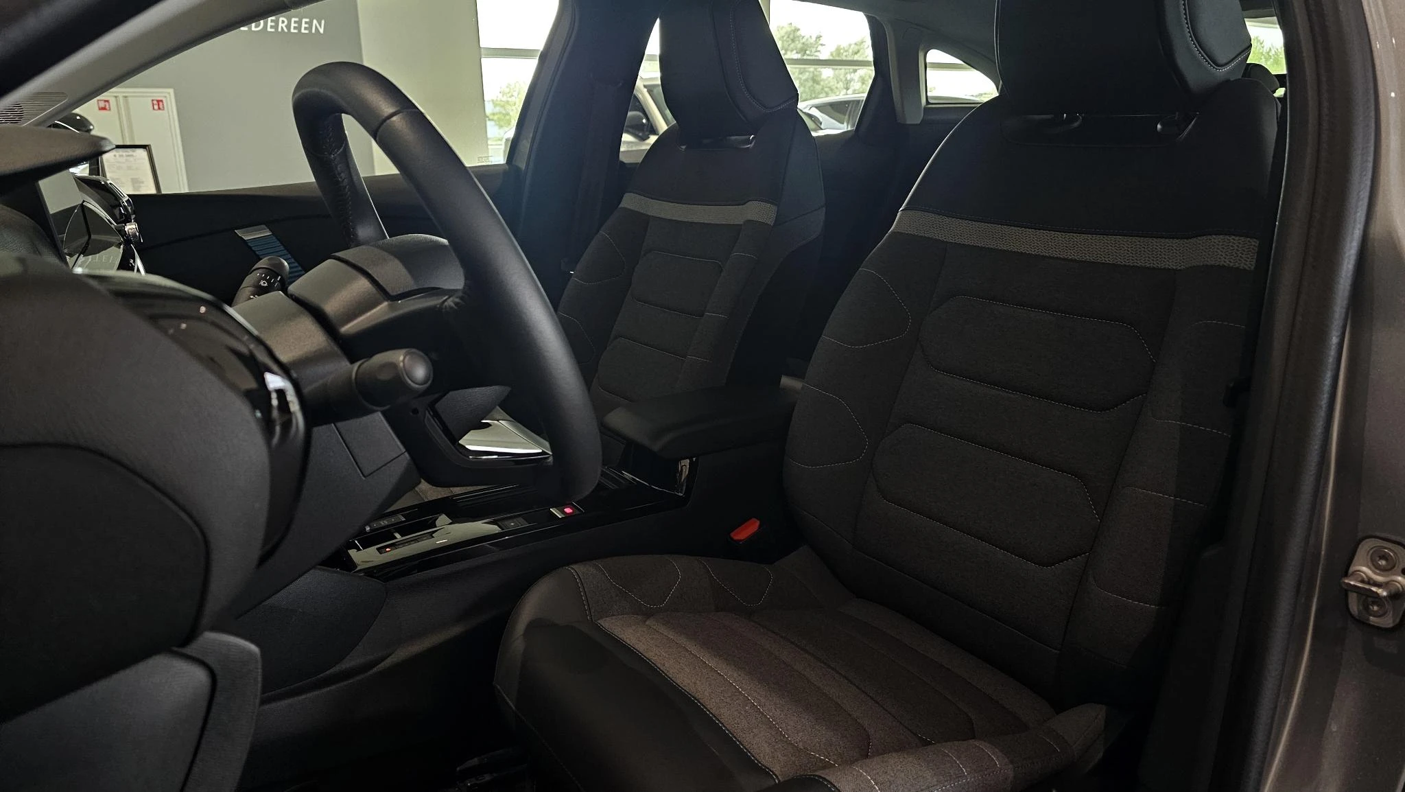Citroën-ë-C4-image-22