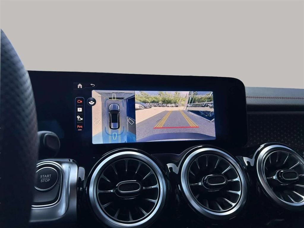 Mercedes-Benz-EQB-image-14